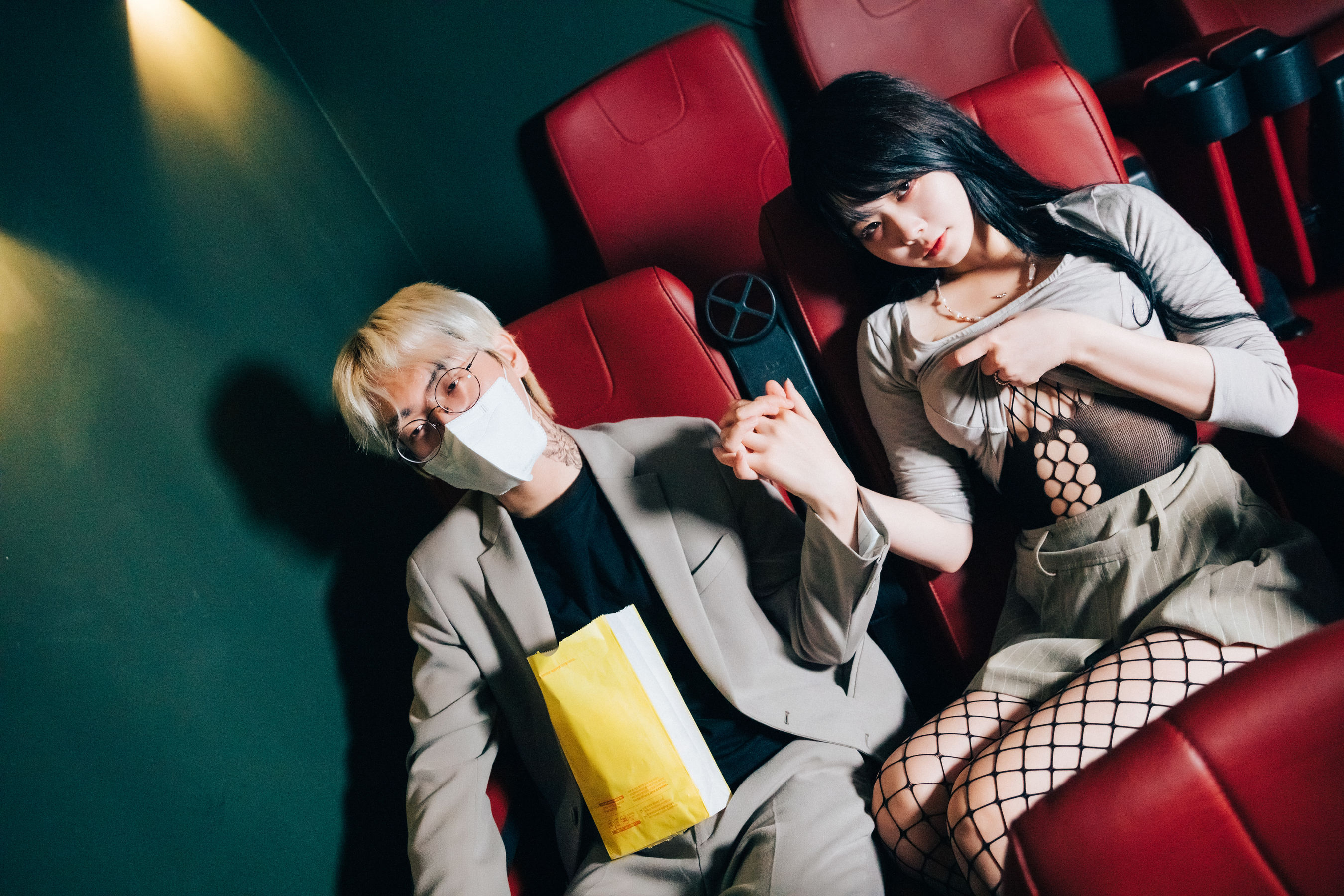 [LOOZY]  Zia - xxx in the theater S.Ver