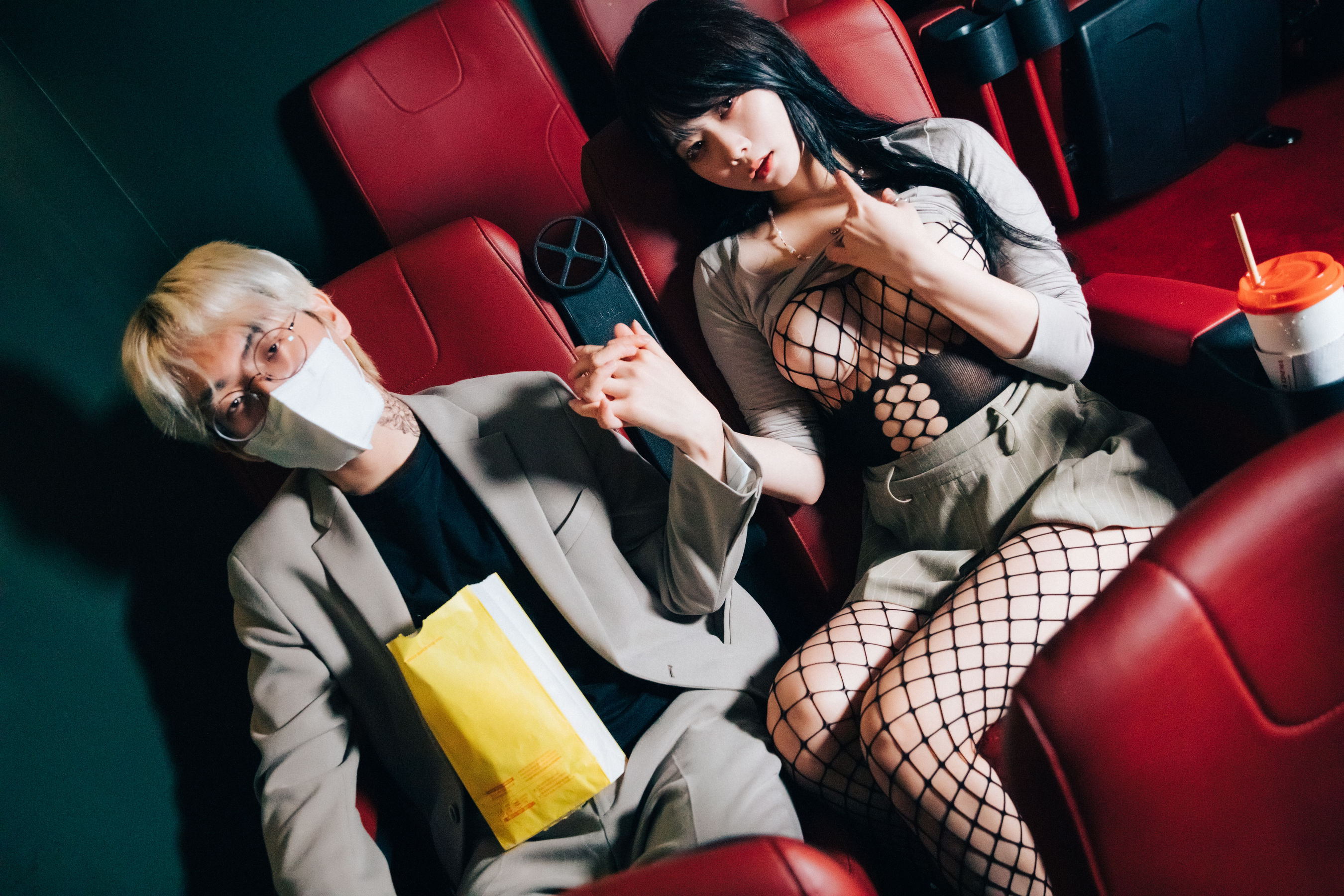 [LOOZY]  Zia - xxx in the theater S.Ver