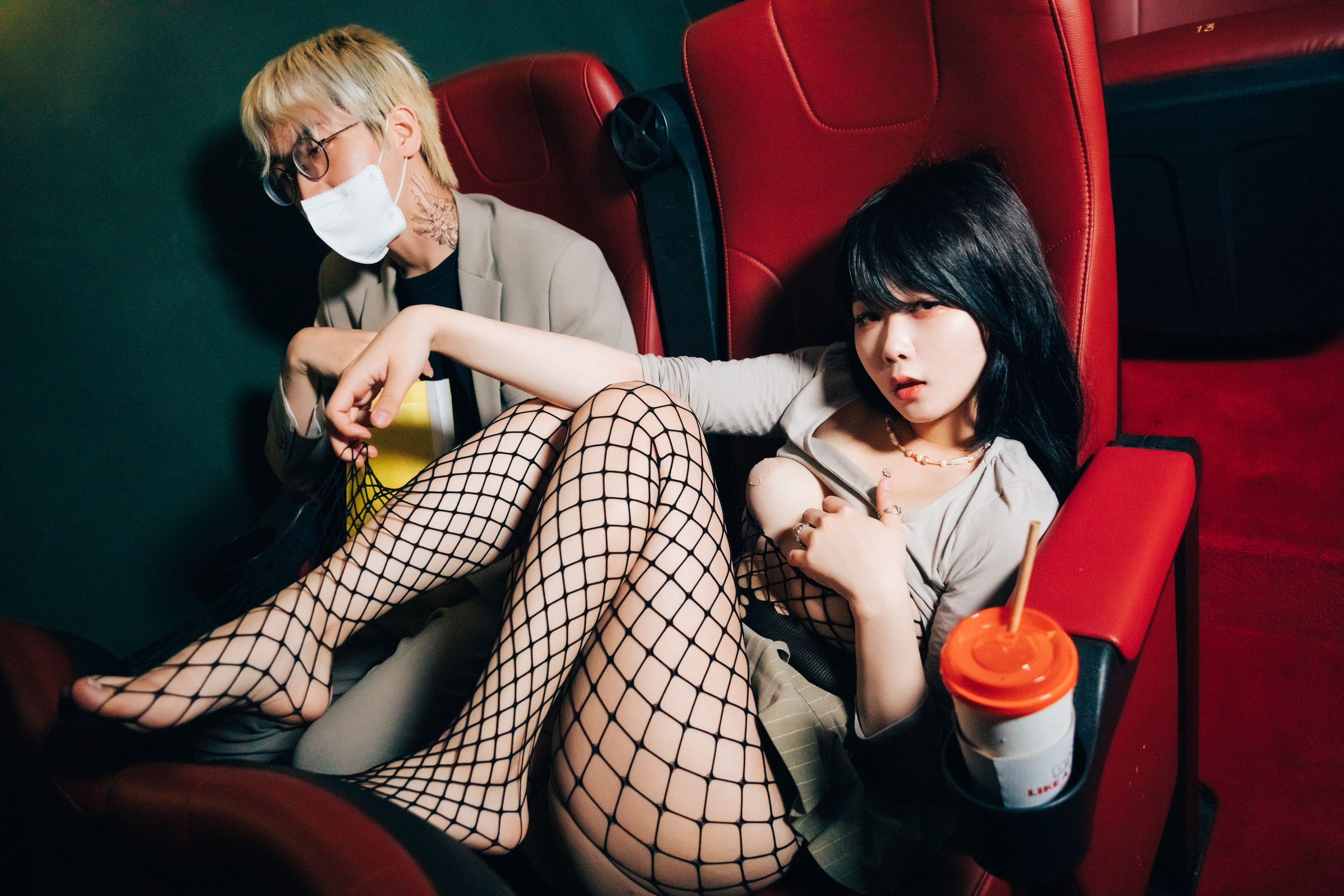 [LOOZY]  Zia - xxx in the theater S.Ver