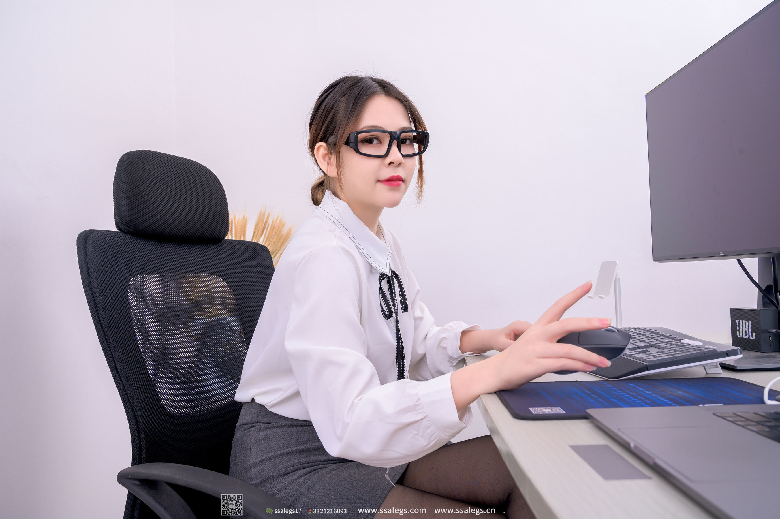 [SSA丝社]超清写真 No.463 春晓 女同事的丝袜诱惑(上)