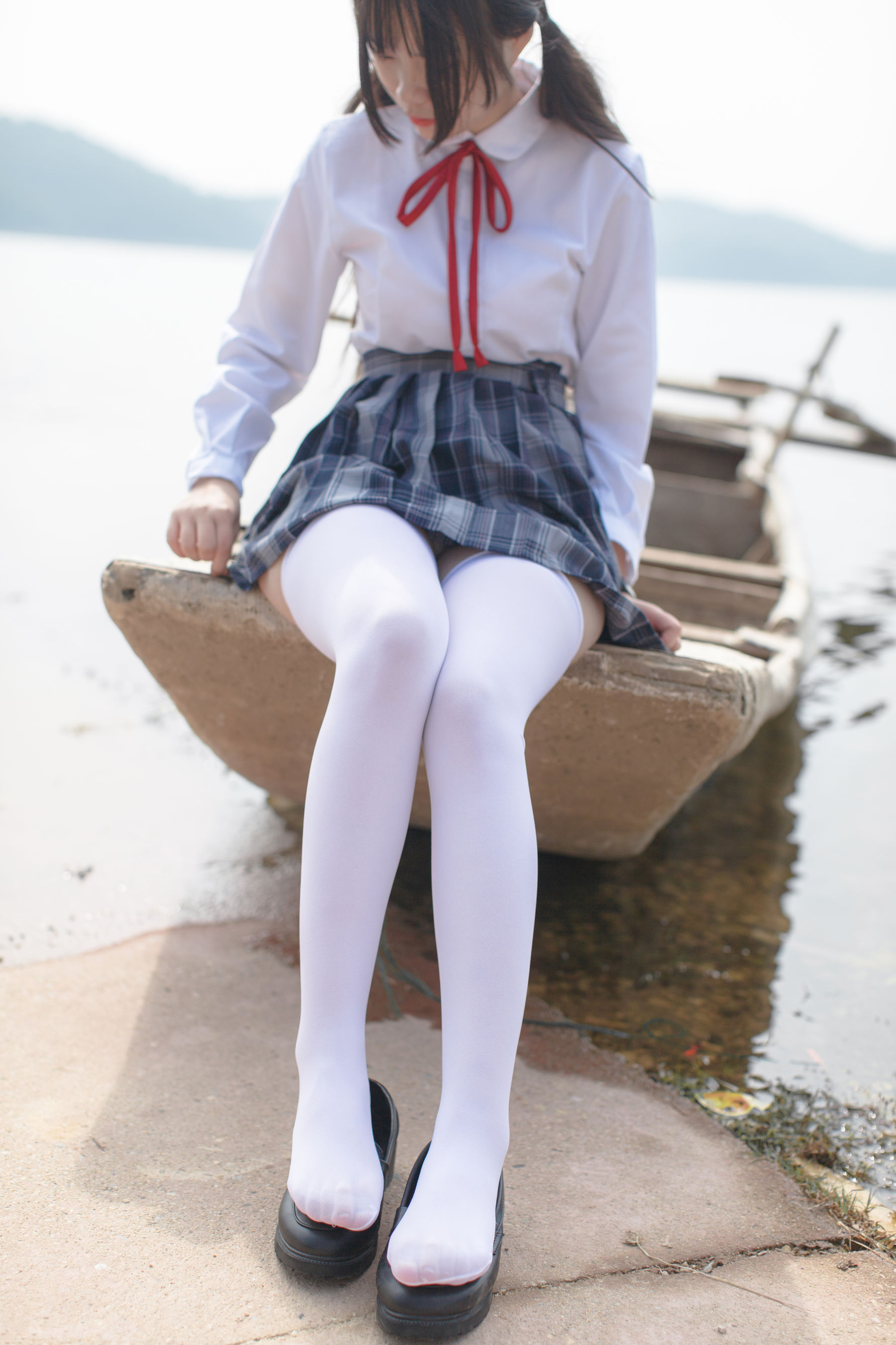 [少女秩序] EXVOL.002 户外阳光丝袜妹