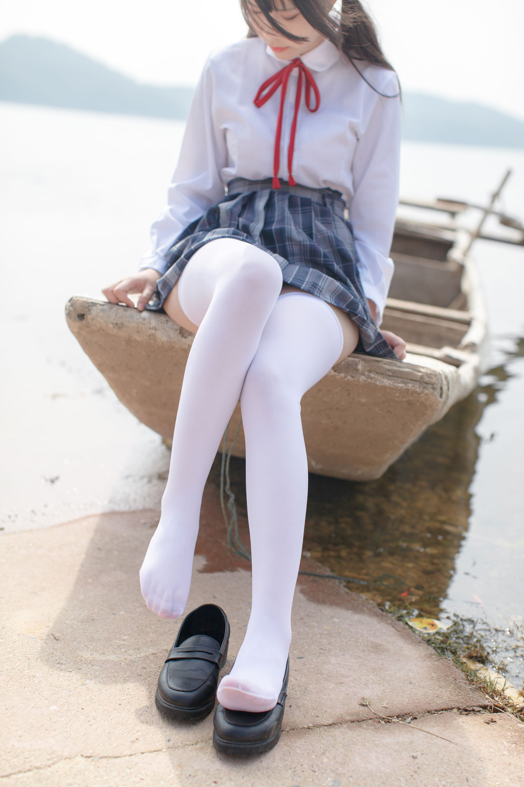 [少女秩序] EXVOL.002 户外阳光丝袜妹