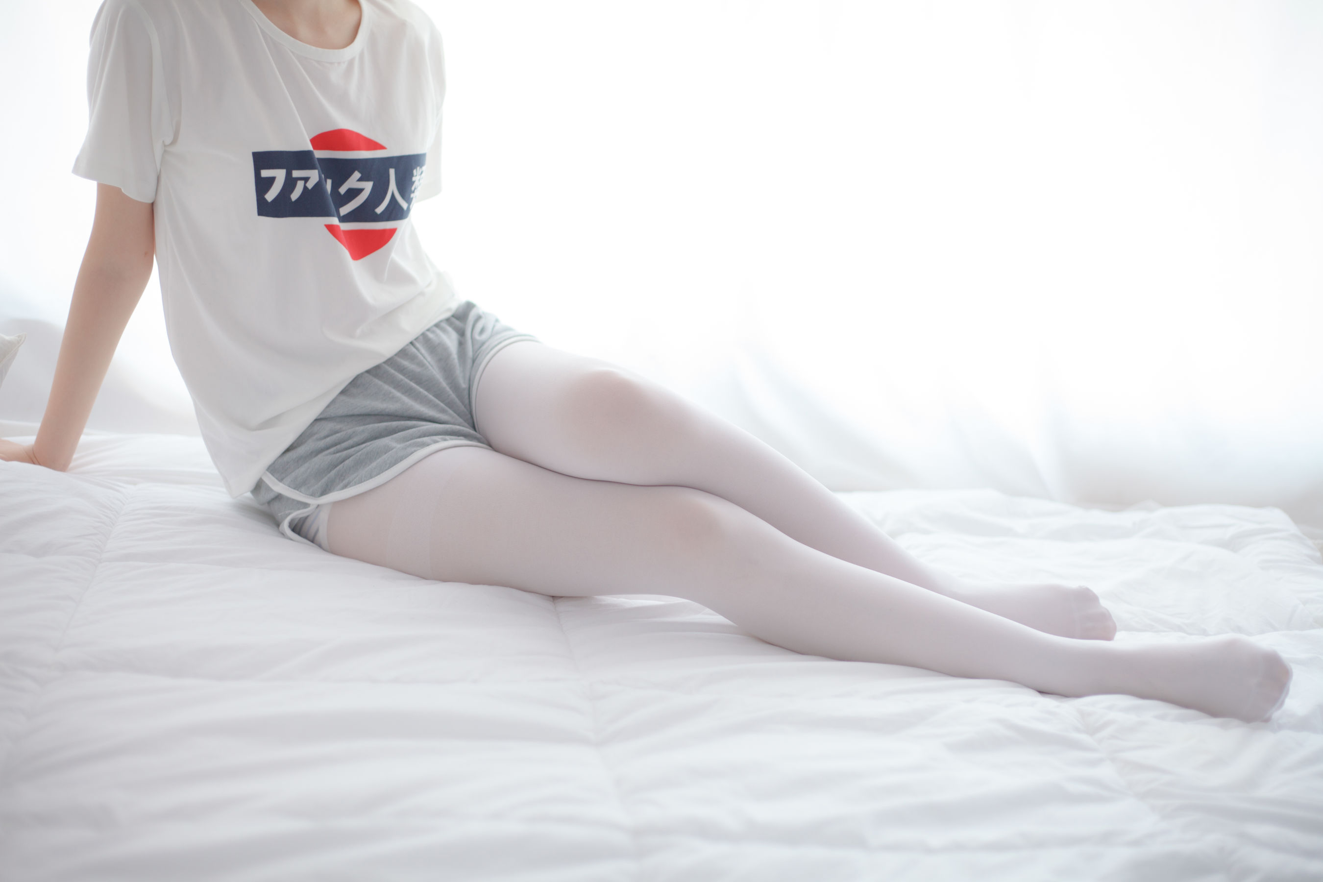[少女秩序] VOL.001 休闲白丝少女