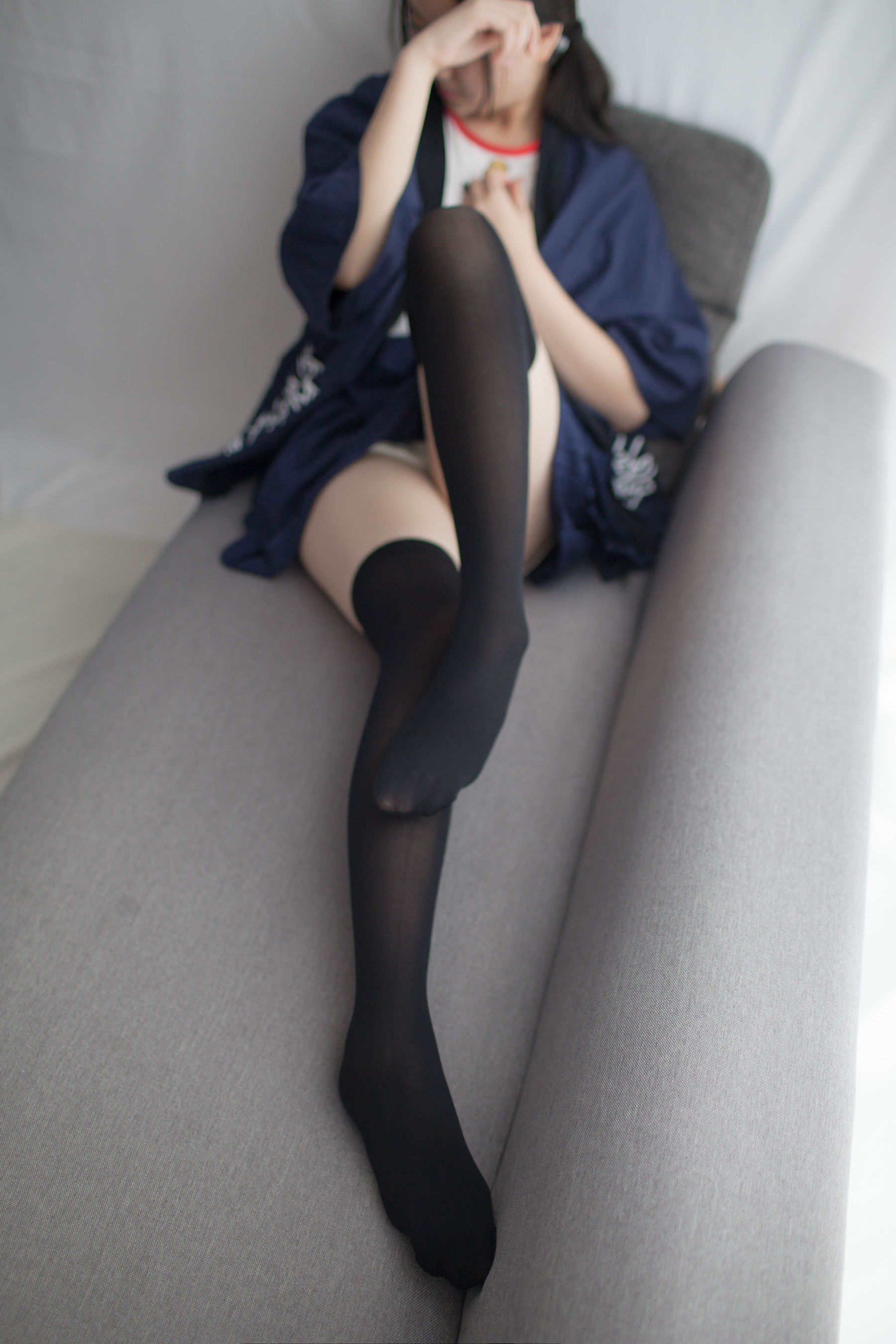 [少女秩序] VOL.006 双马尾少女的过膝黑丝