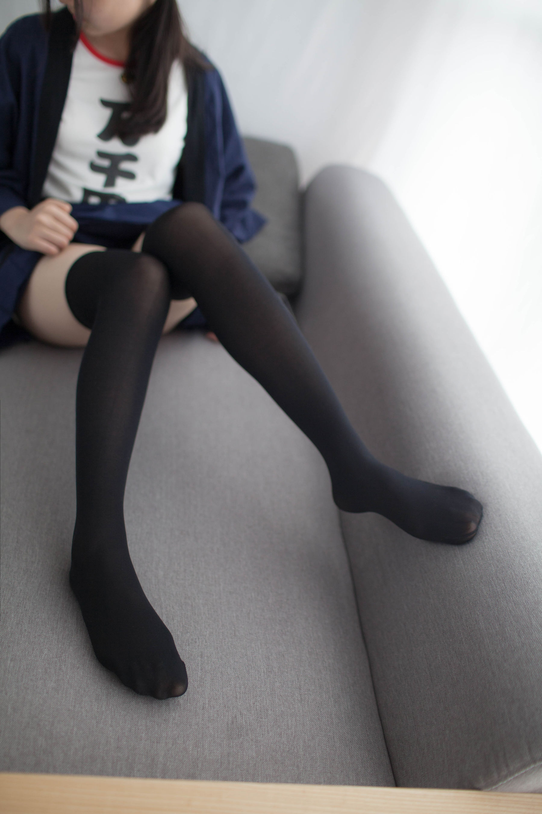 [少女秩序] VOL.006 双马尾少女的过膝黑丝