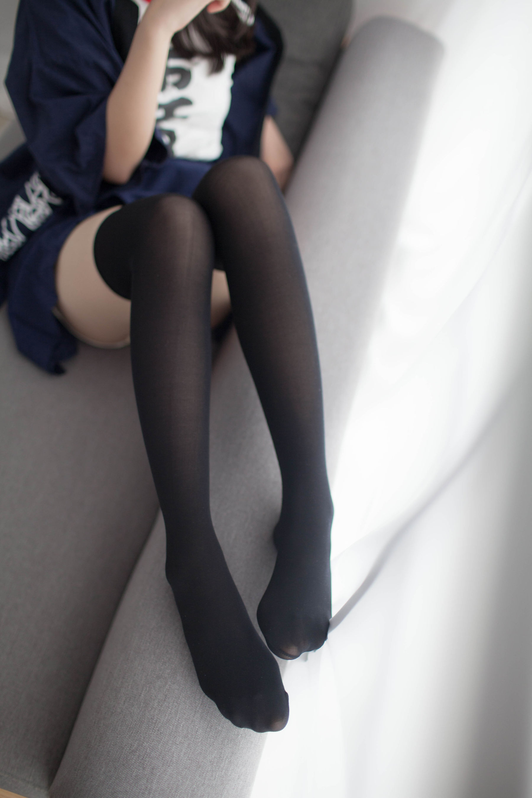 [少女秩序] VOL.006 双马尾少女的过膝黑丝