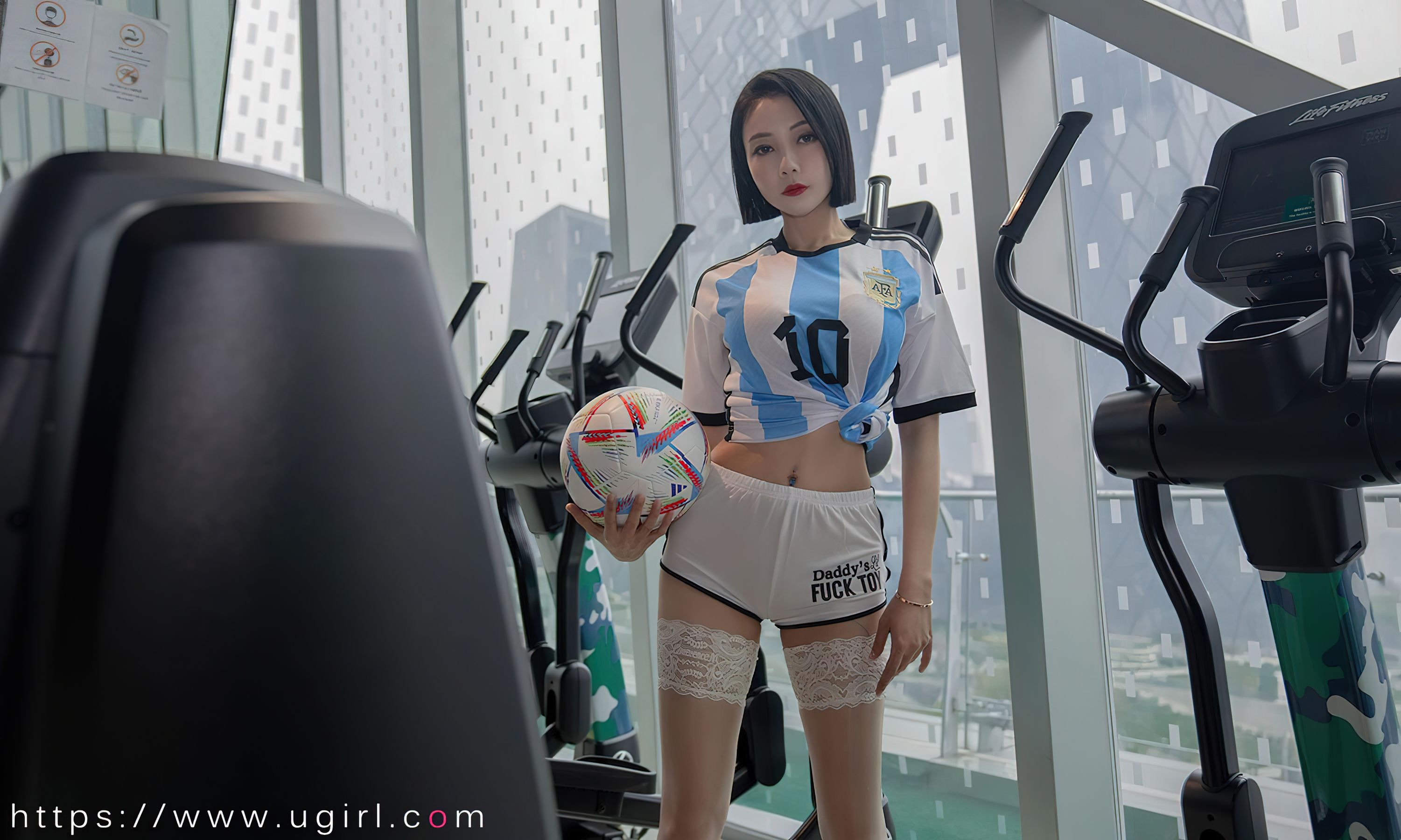 [爱尤物Ugirls] No.2466 果儿Victoria 共度世界杯