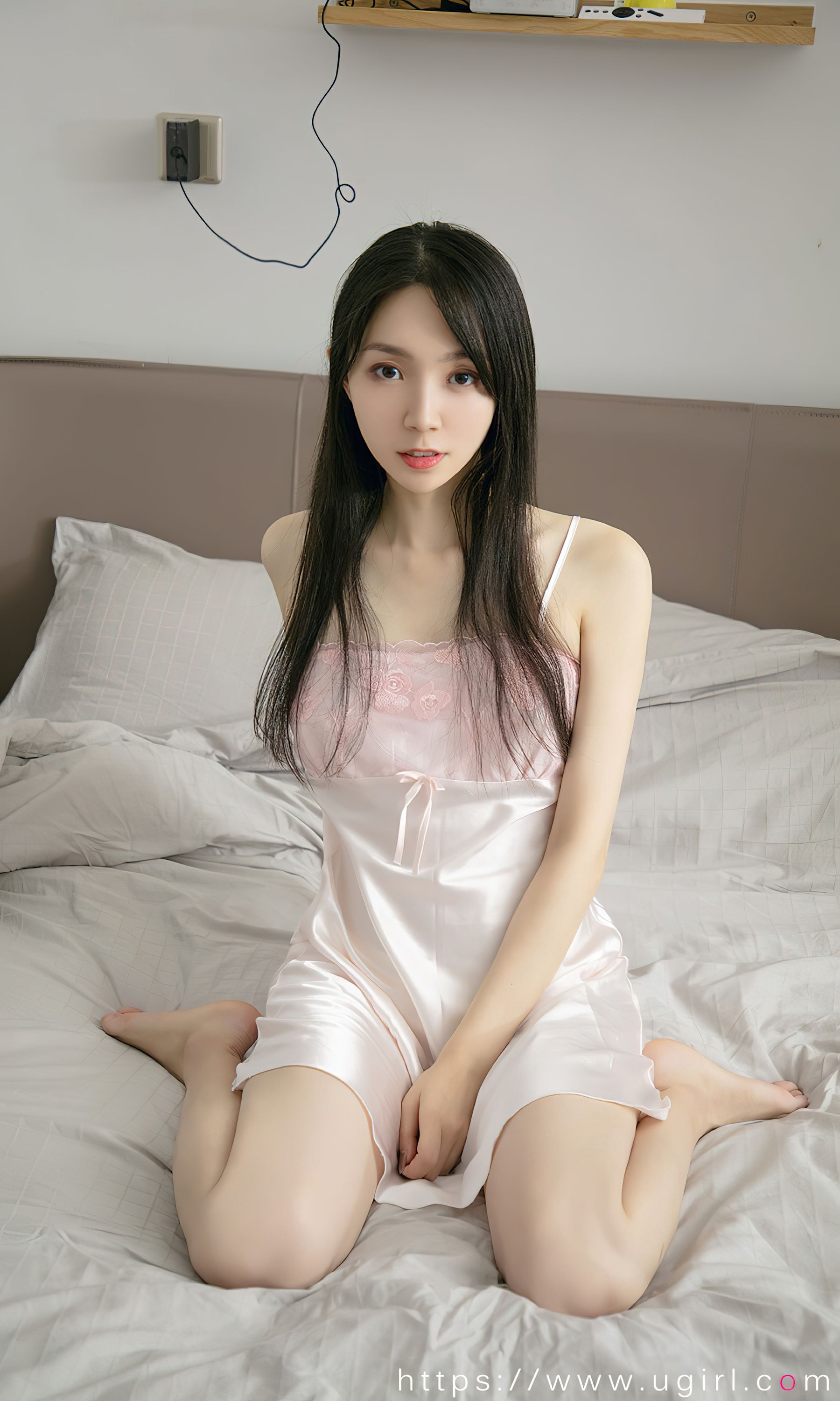 [爱尤物Ugirls] No.2484 合辑 青春纪念册
