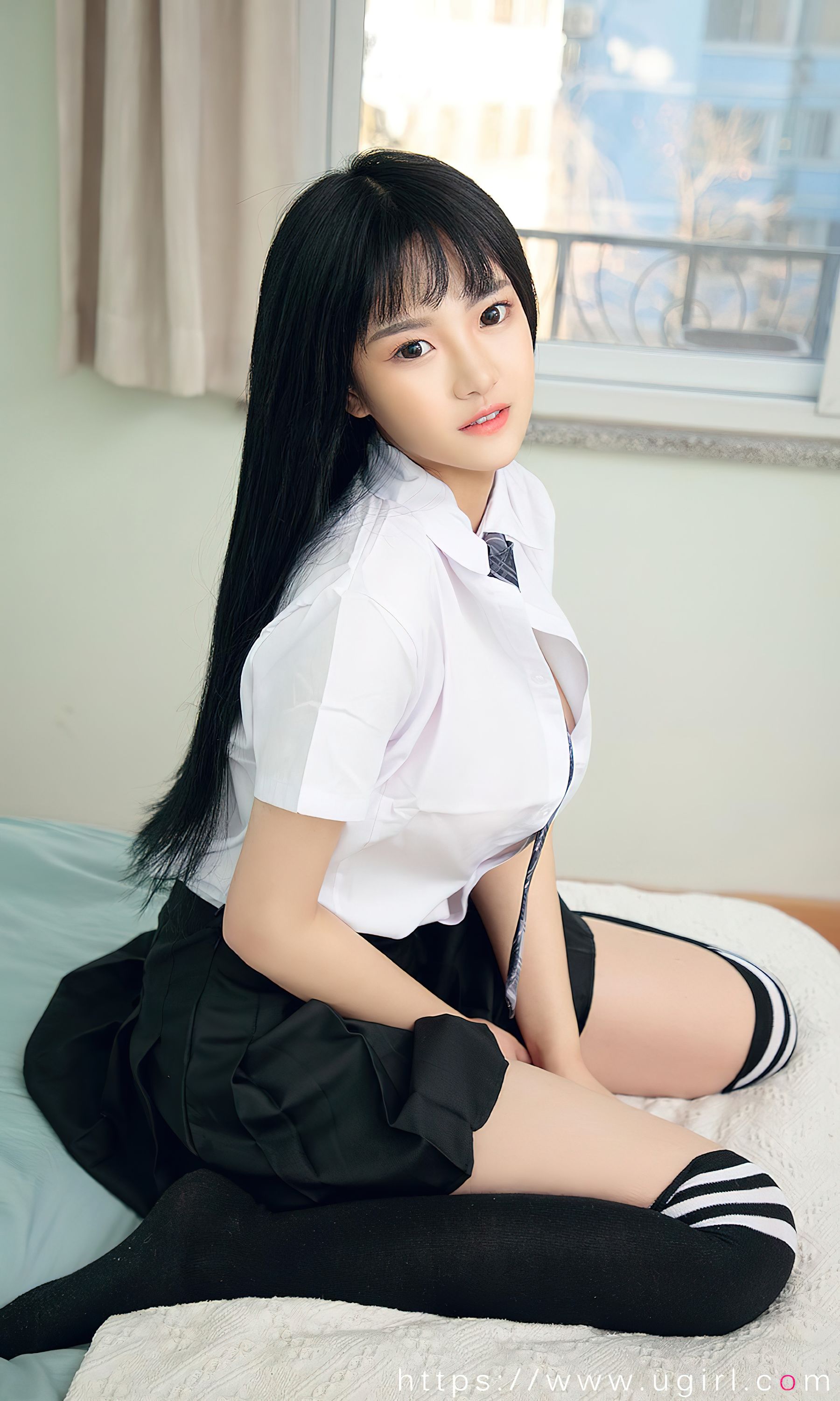 [爱尤物Ugirls] No.2487 桃子 新年顺意