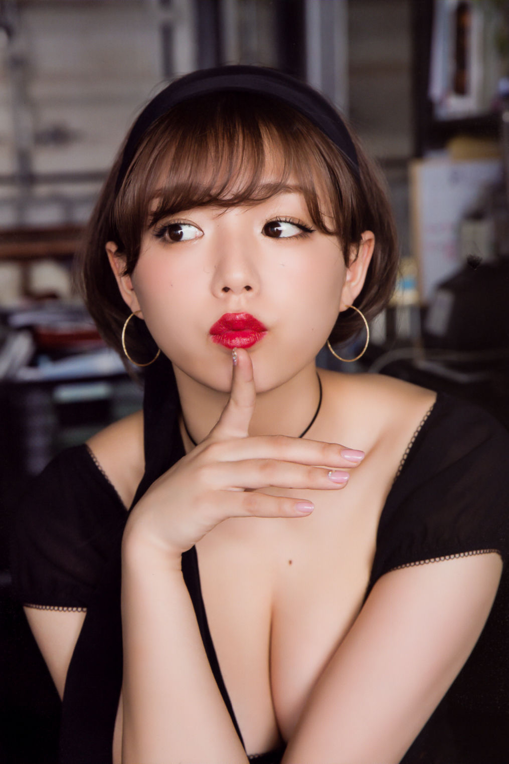 [photobook] Ai Shinozaki 篠崎愛 - Mugen 夢幻
