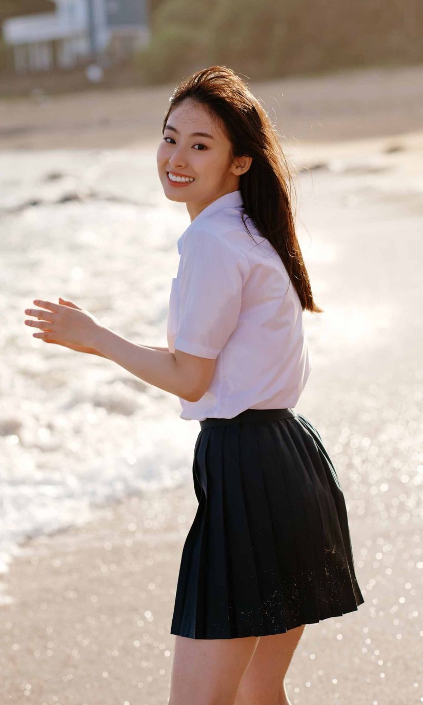 [photobook] Ayaka Imoto 井本彩花「ヒロインは凛として美しい17歳。」