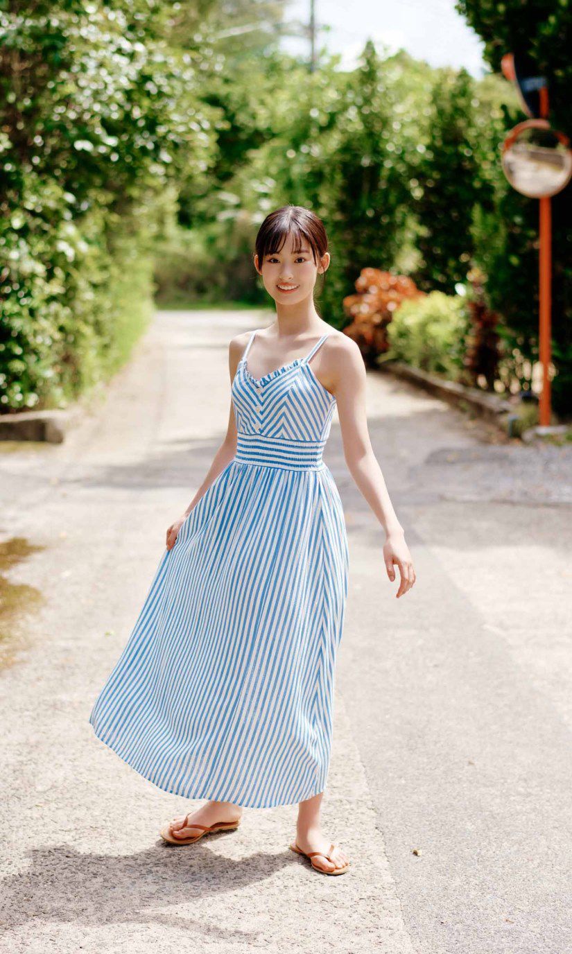 [photobook] Ayaka Imoto 井本彩花「ヒロインは凛として美しい17歳。」