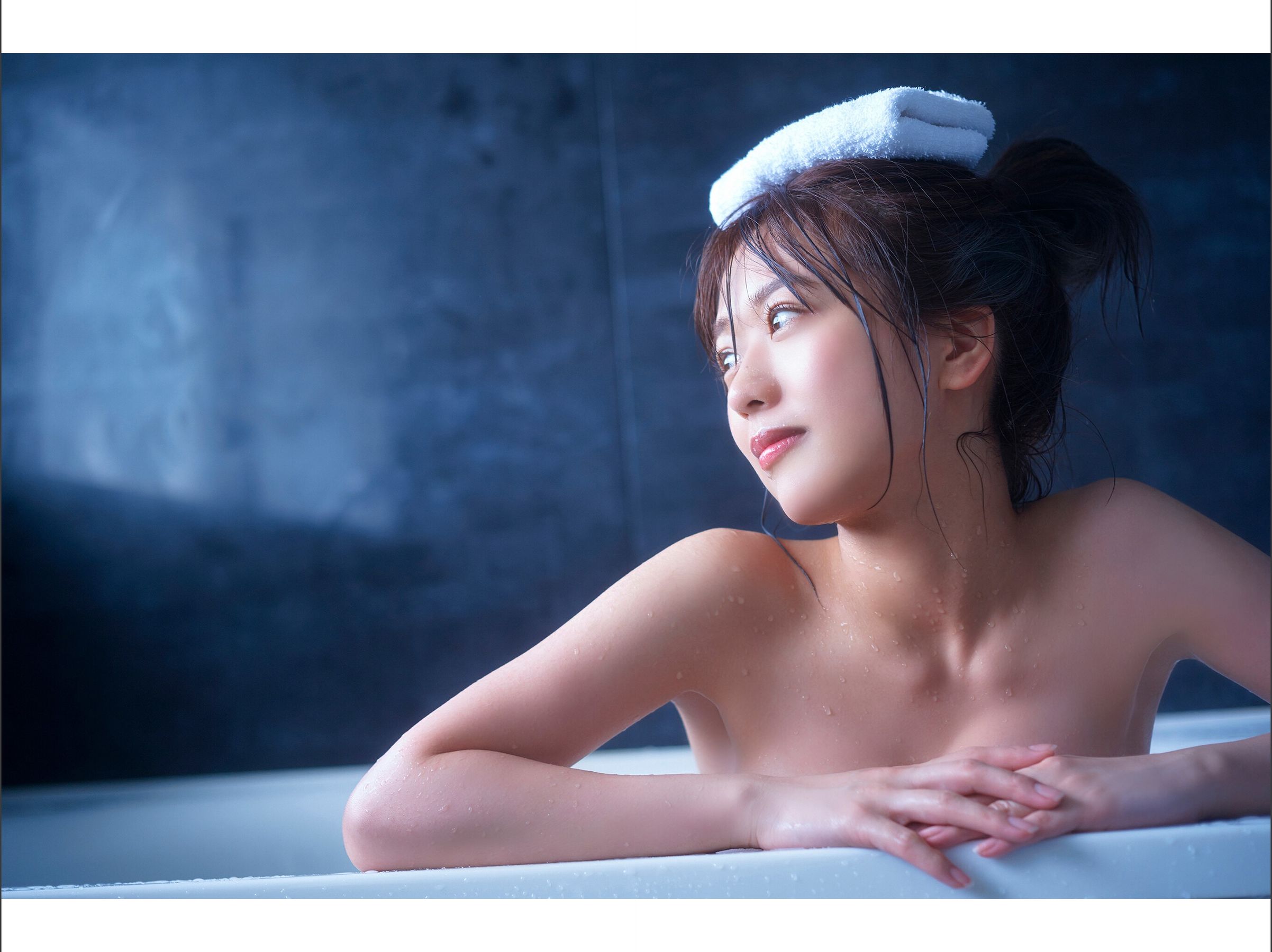 [photobook] Ayana Shinozaki 篠崎彩奈 - Ayanan of that day その日のあやなん