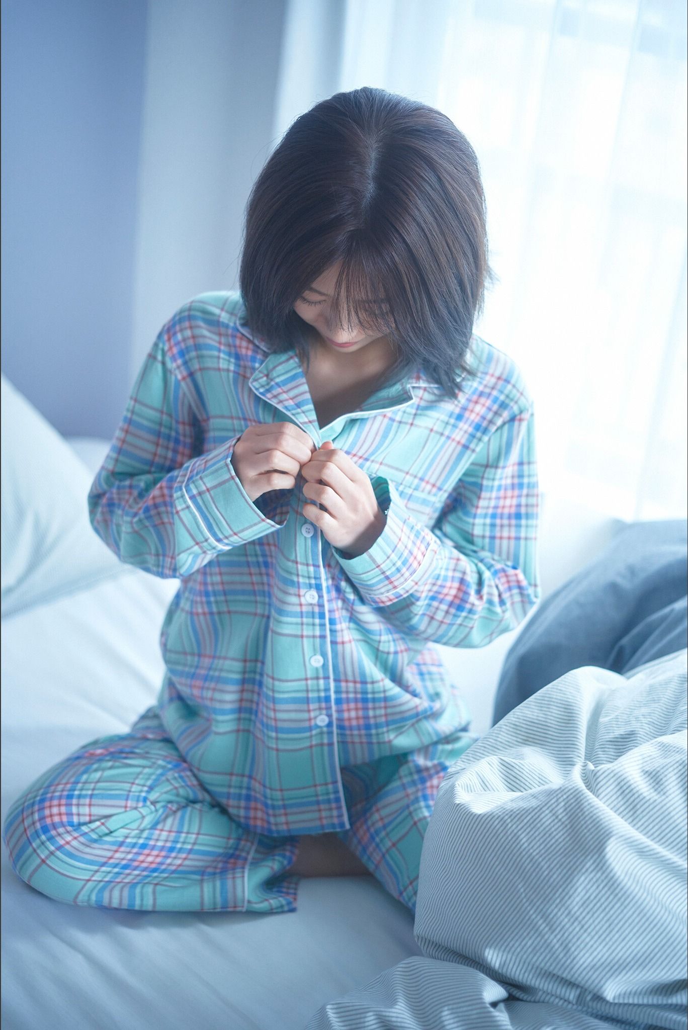 [photobook] Ayana Shinozaki 篠崎彩奈 - Ayanan of that day その日のあやなん