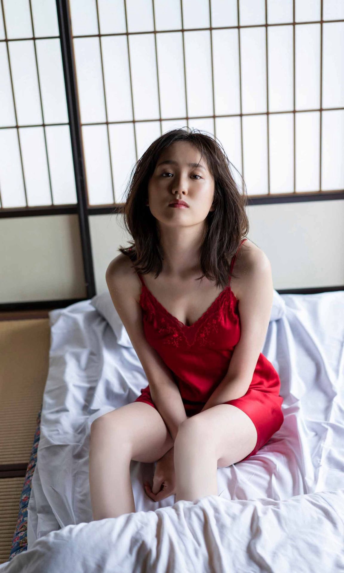 [photobook] ICHIKA OSAKI 尾碕真花写真集「オトナイチカ」