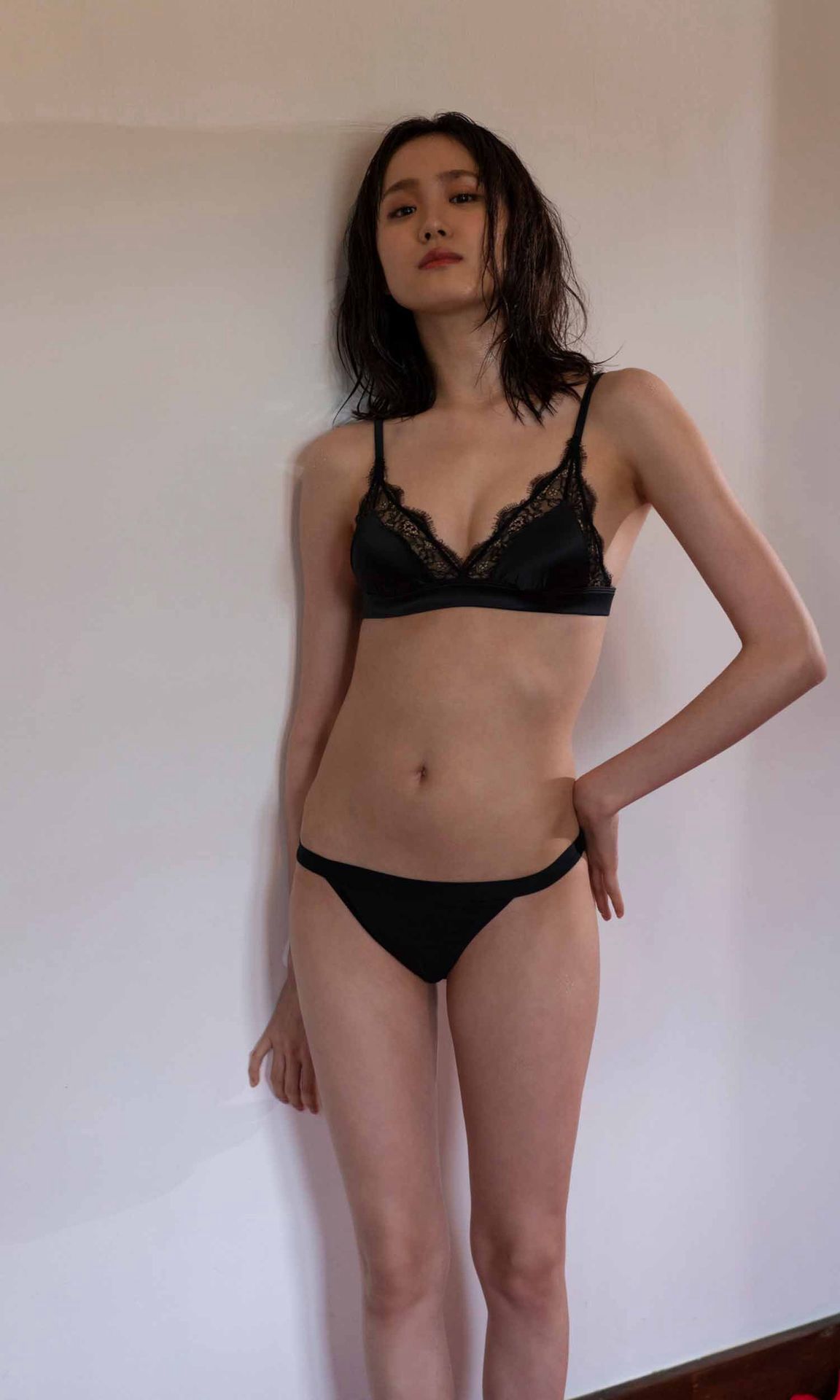 [photobook] ICHIKA OSAKI 尾碕真花写真集「オトナイチカ」