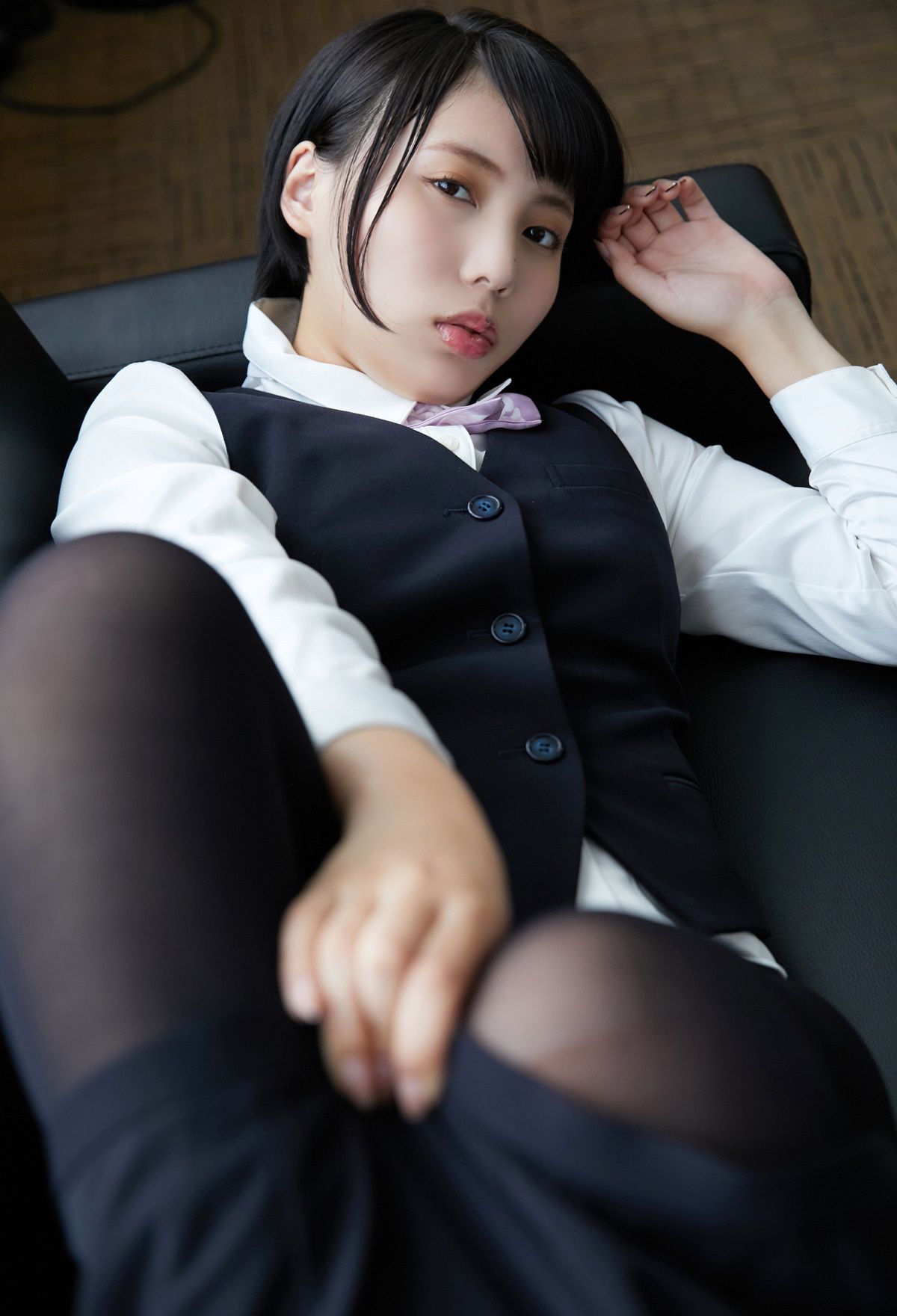 [photobook] Kaoru Yasui 安位薫 - A new employee Yasui-san 新入社員の安位さん