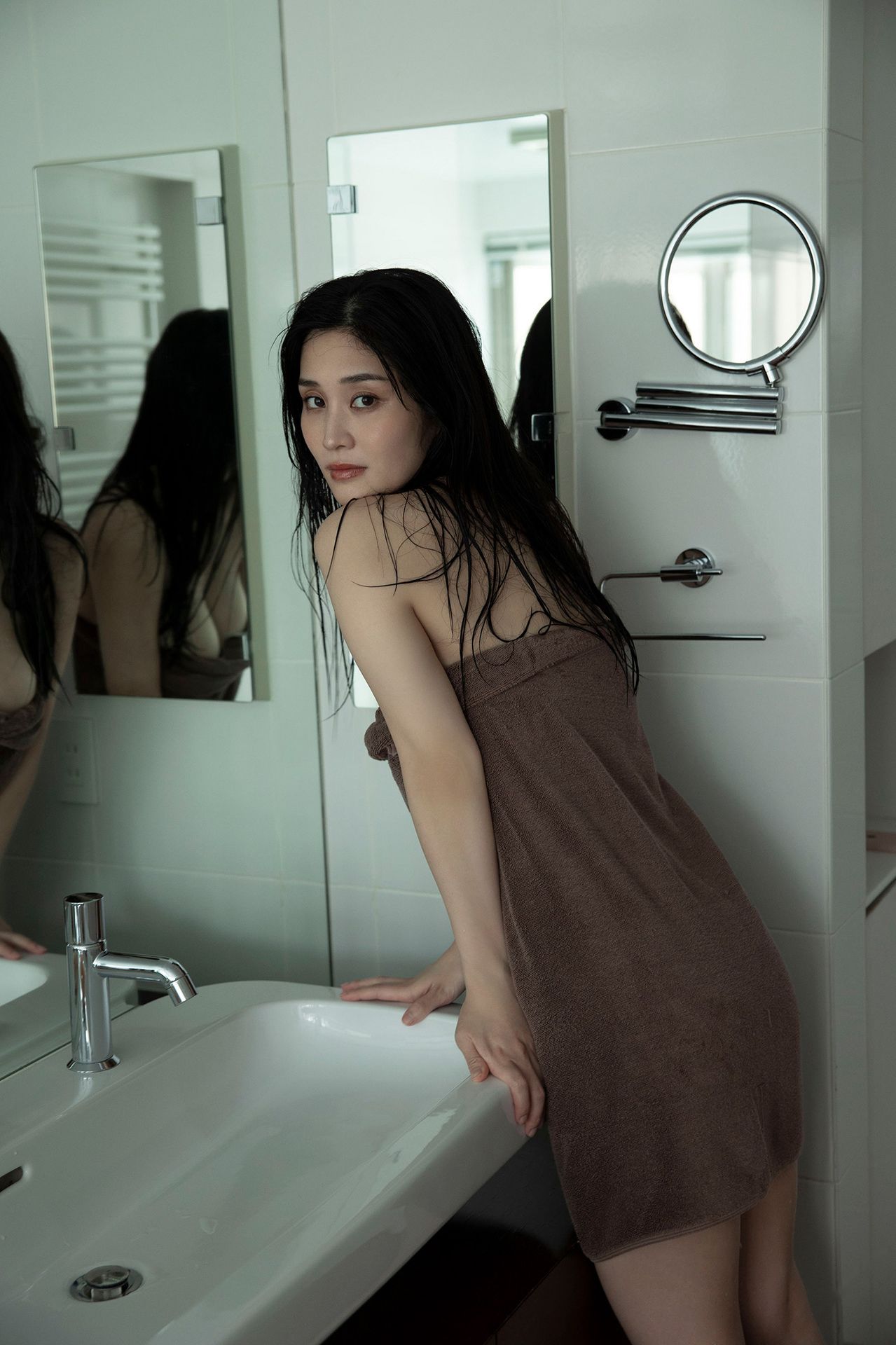 [photobook] Rin Takahashi 高橋凛 - Ideal body 理想ノカラダ