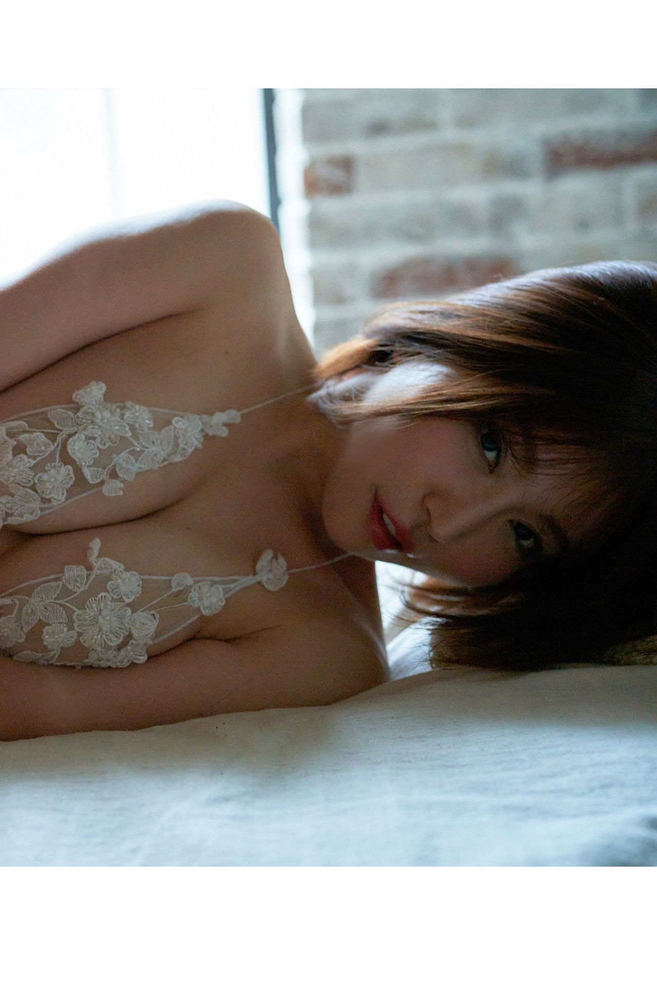 [photobook] Yui Furukawa 古河由衣 - Enchanted... 魅せられて…