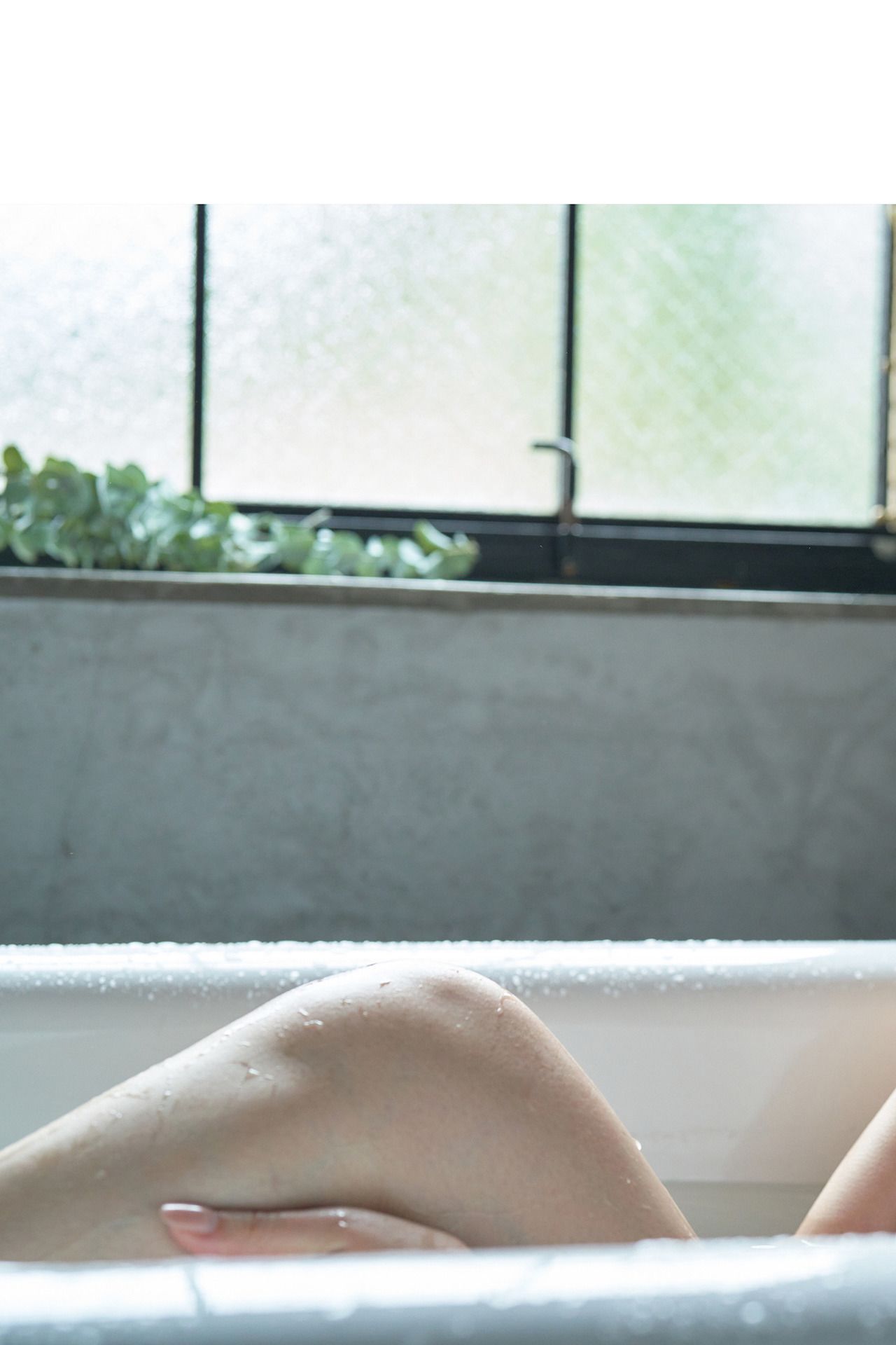 [photobook] Yui Furukawa 古河由衣 - Enchanted... 魅せられて…