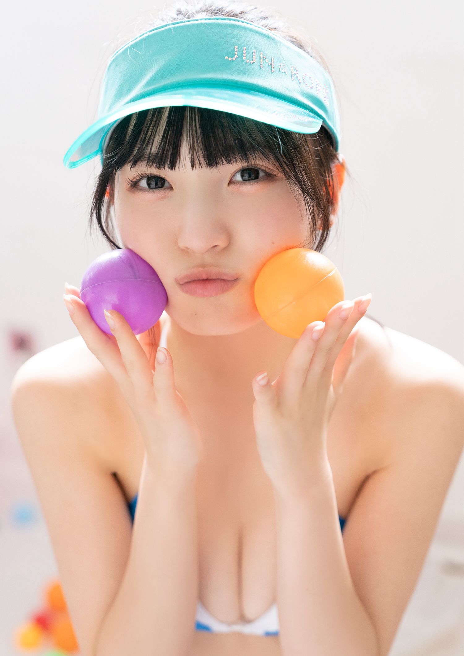 [photobook] 由良ゆら(#よーよーよー)写真集「“Azatoi”Summer Girl」
