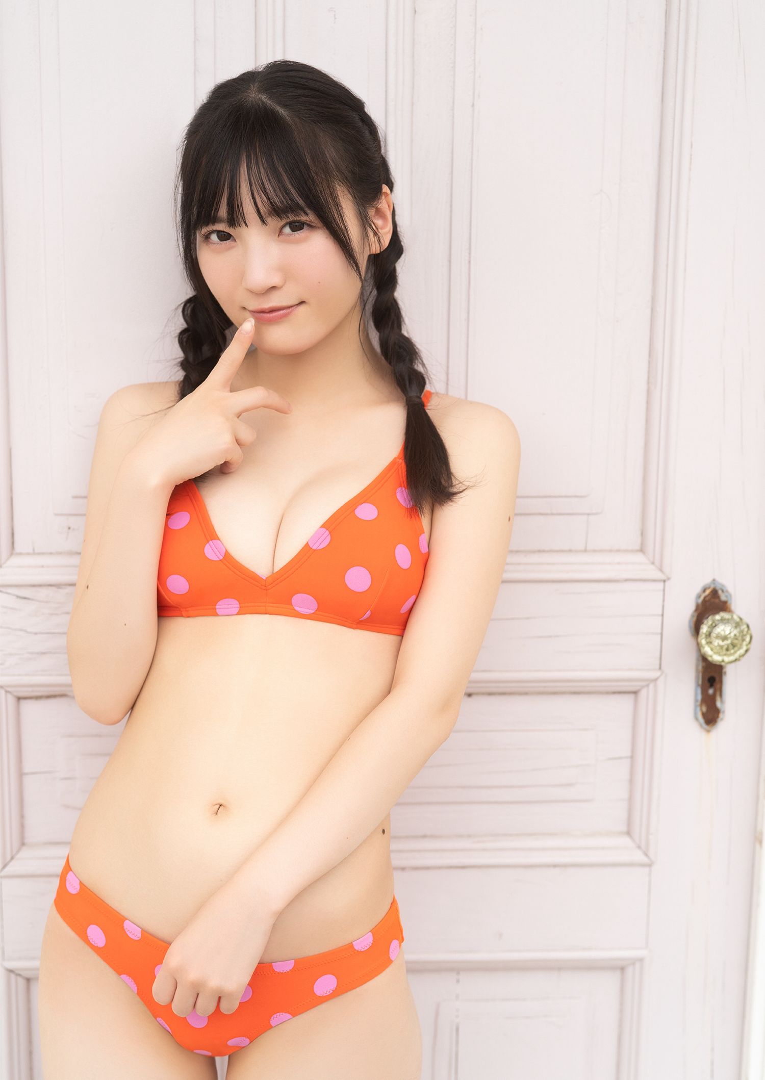 [photobook] 由良ゆら(#よーよーよー)写真集「“Azatoi”Summer Girl」