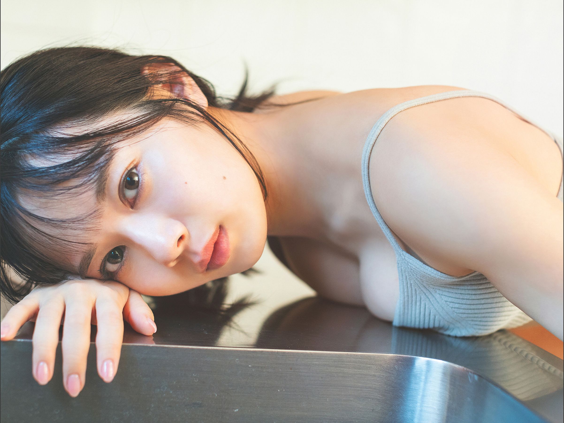 [photobook] ＃ババババンビ 近藤沙瑛子「Pure purple」FRIDAYデジタル写真集