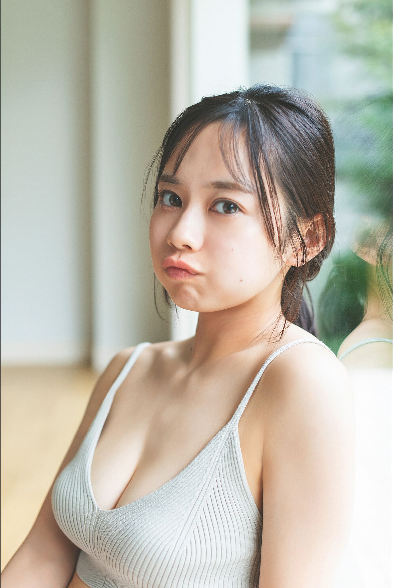 [photobook] ＃ババババンビ 近藤沙瑛子「Pure purple」FRIDAYデジタル写真集