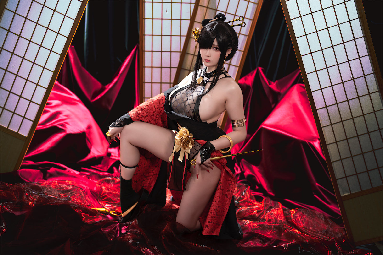 [福利COS] Coser小姐姐星之迟迟 - 圣诞节 约尔 同人和风战斗服