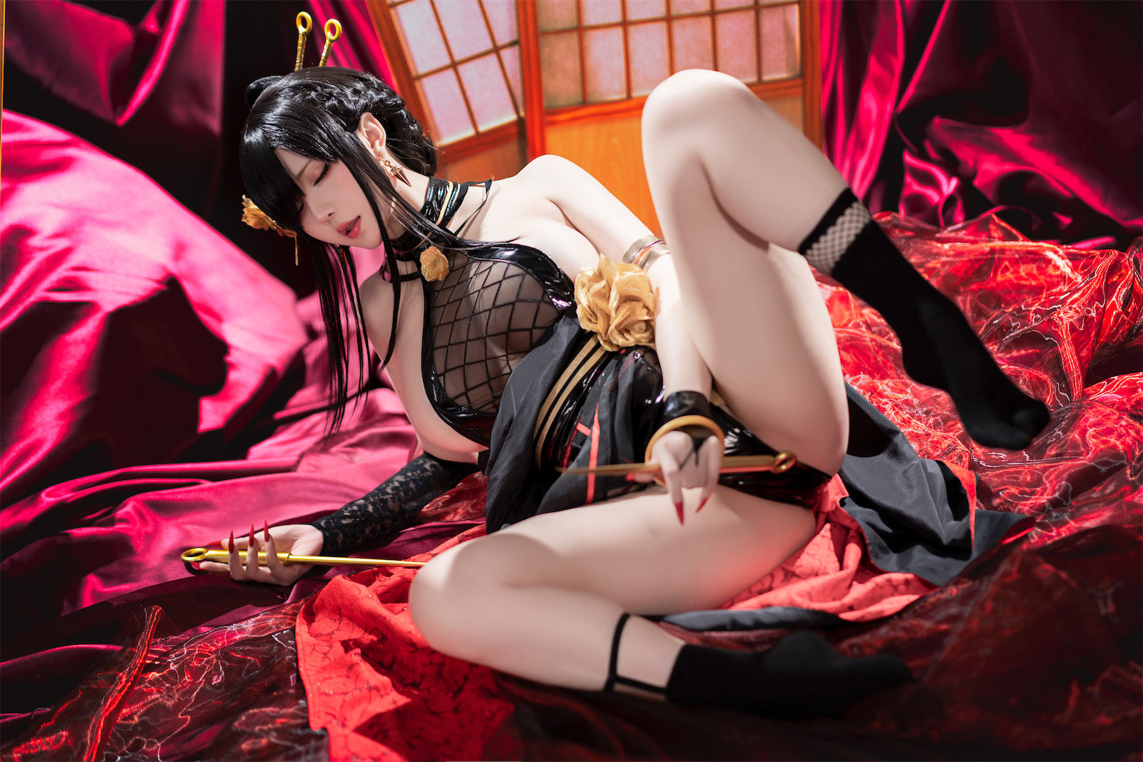 [福利COS] Coser小姐姐星之迟迟 - 圣诞节 约尔 同人和风战斗服