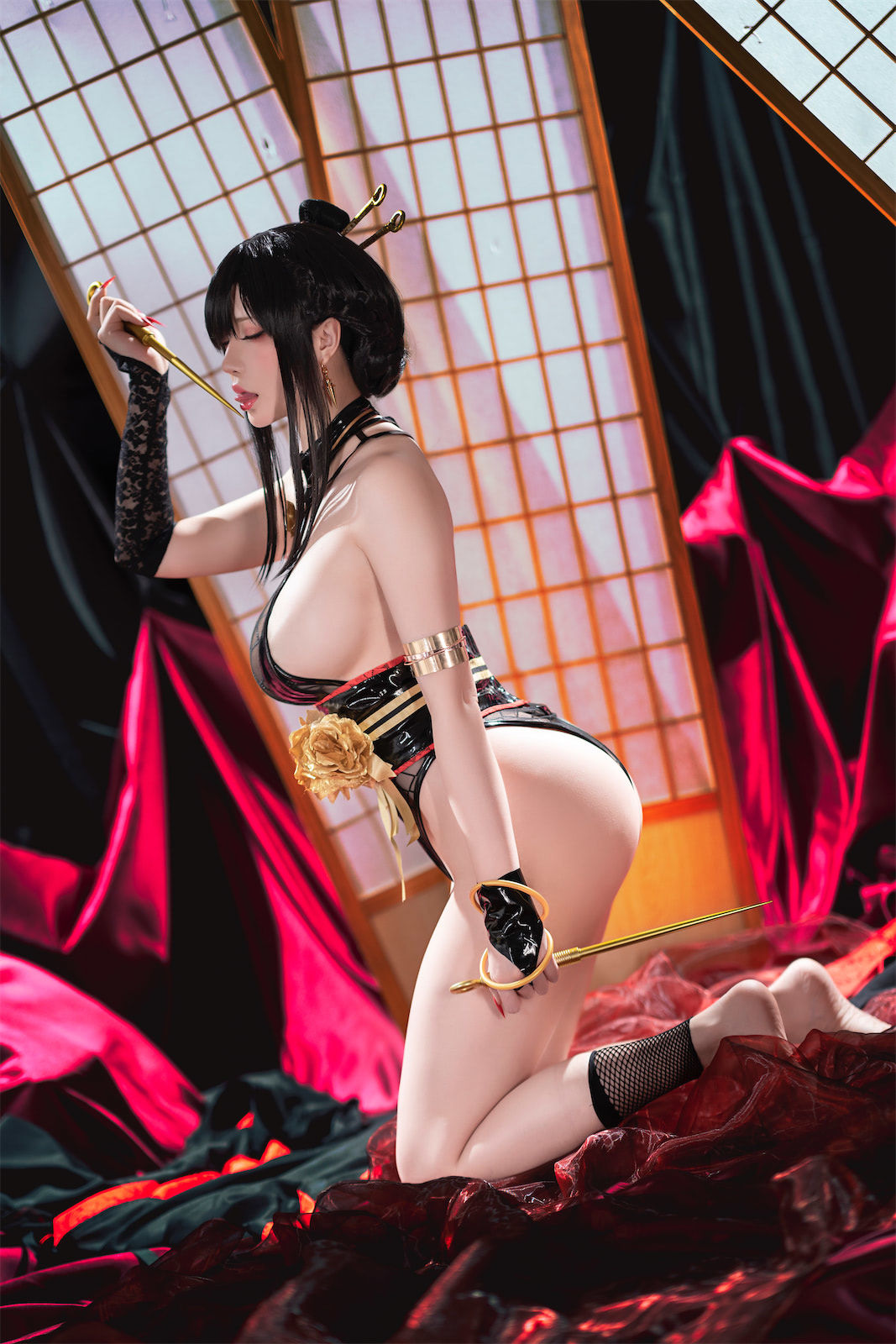 [福利COS] Coser小姐姐星之迟迟 - 圣诞节 约尔 同人和风战斗服