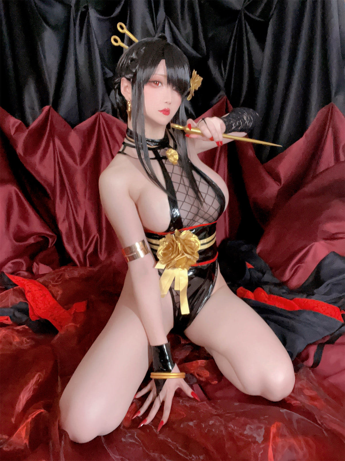 [福利COS] Coser小姐姐星之迟迟 - 圣诞节 约尔 同人和风战斗服