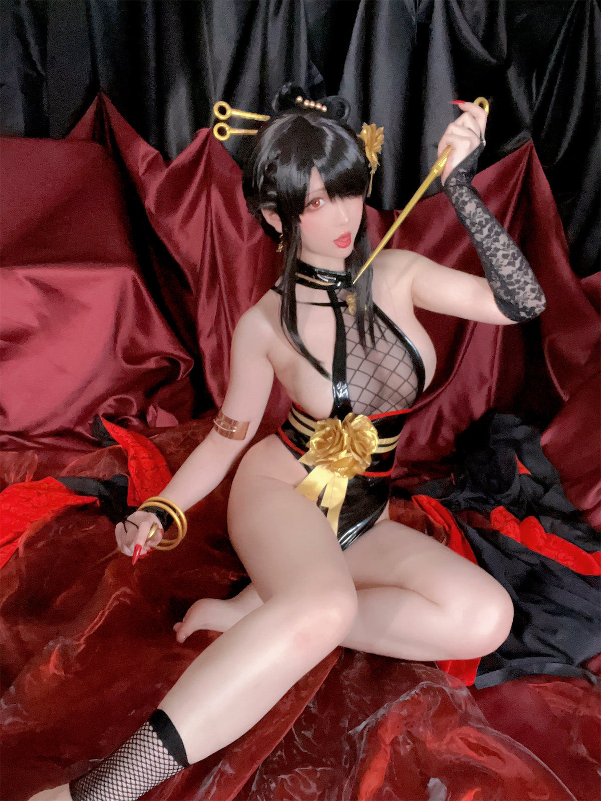 [福利COS] Coser小姐姐星之迟迟 - 圣诞节 约尔 同人和风战斗服
