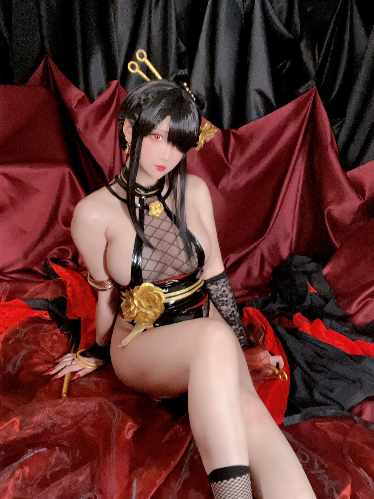 [福利COS] Coser小姐姐星之迟迟 - 圣诞节 约尔 同人和风战斗服