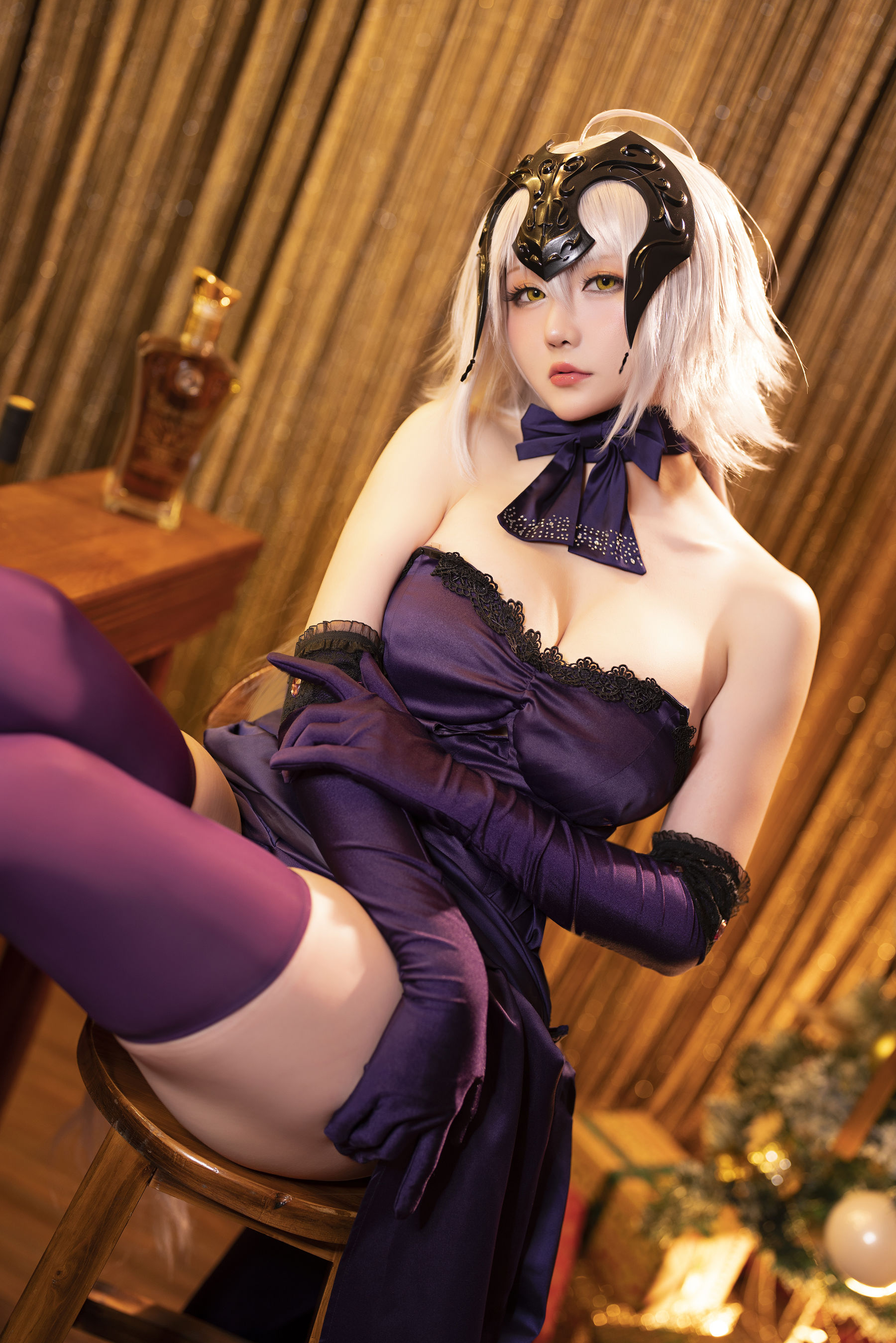 [福利COS] Coser小姐姐星之迟迟 - 圣诞节 黑贞