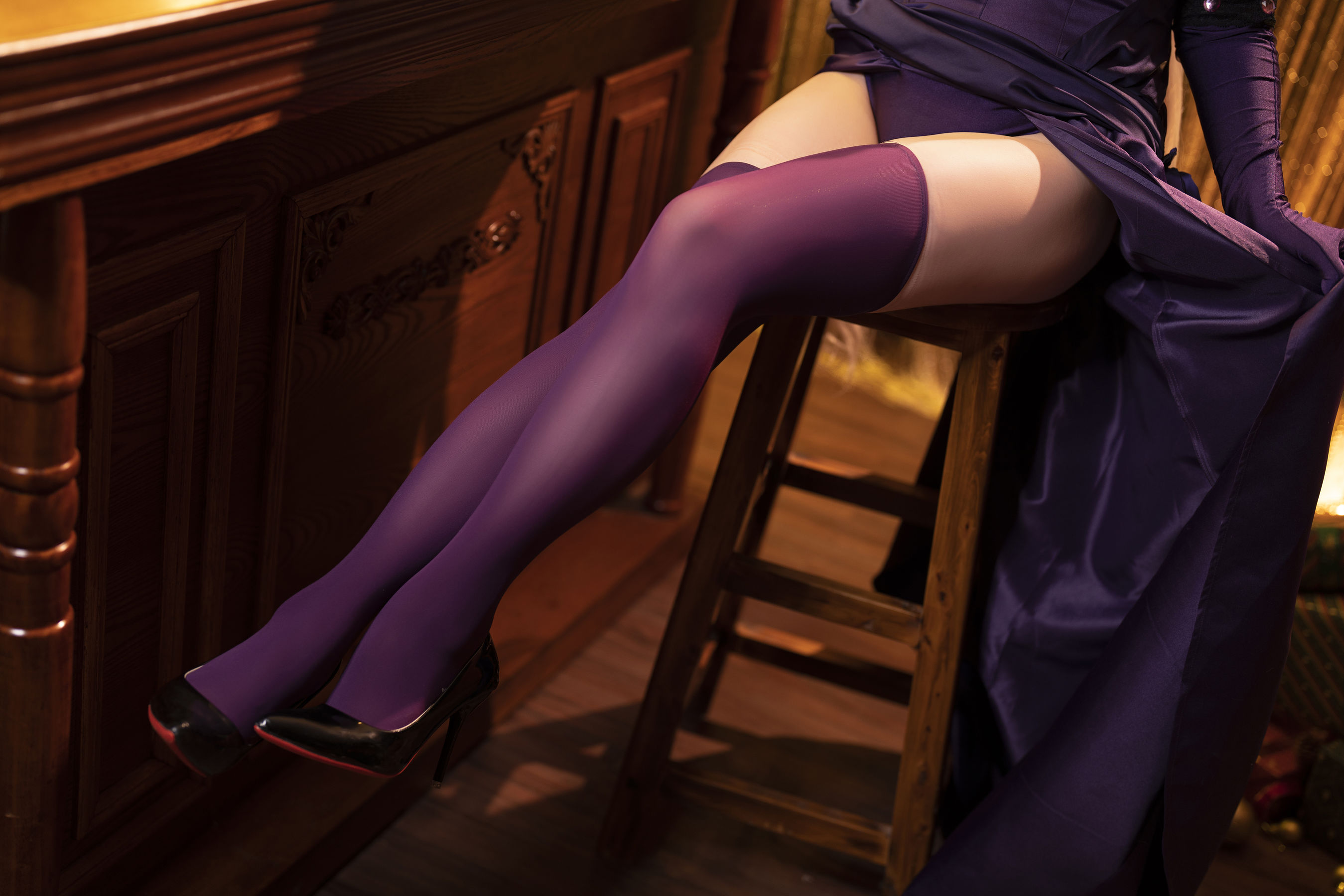 [福利COS] Coser小姐姐星之迟迟 - 圣诞节 黑贞