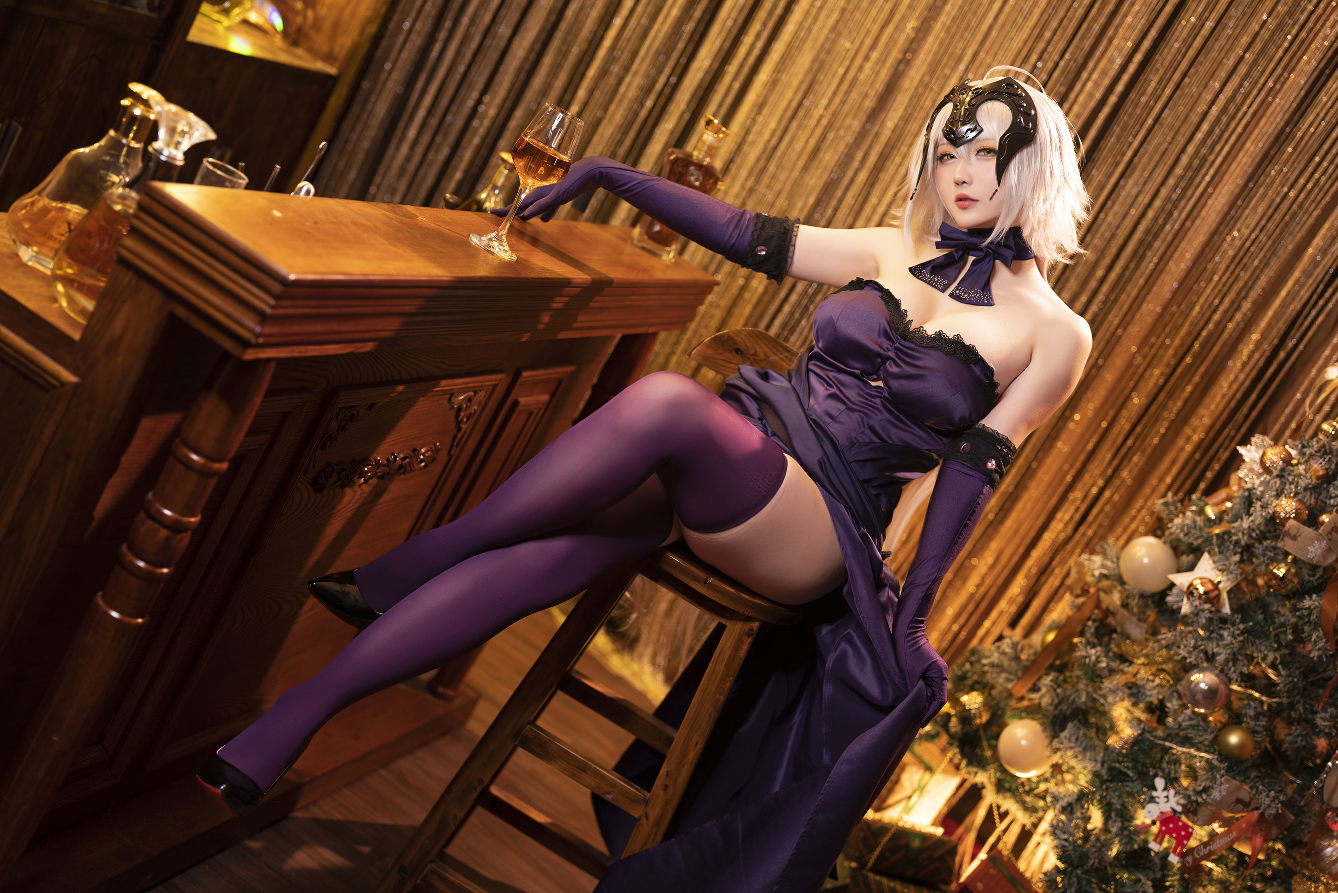 [福利COS] Coser小姐姐星之迟迟 - 圣诞节 黑贞