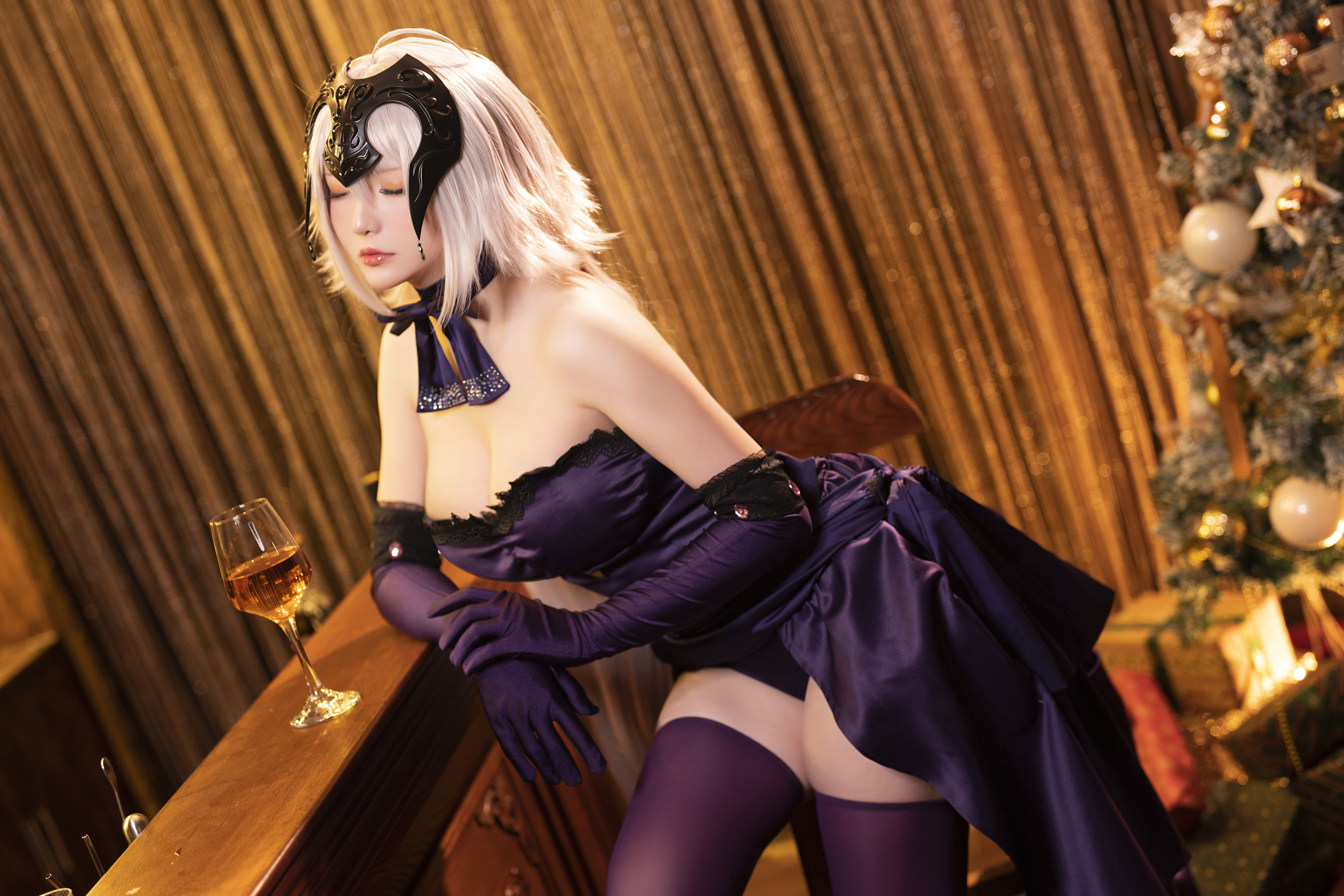 [福利COS] Coser小姐姐星之迟迟 - 圣诞节 黑贞