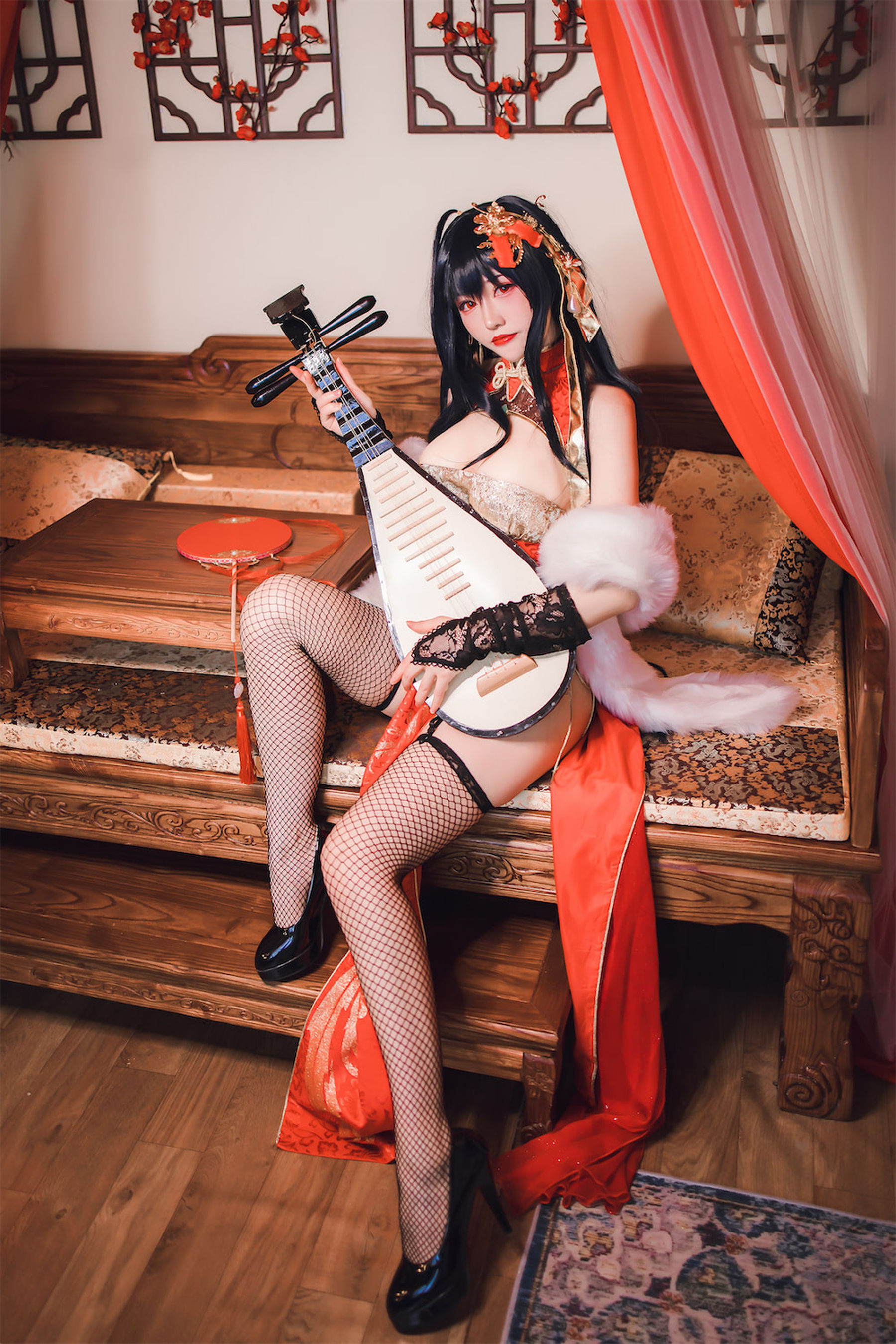 [福利COS] Coser衣衣 - 碧蓝航线 大凤旗袍