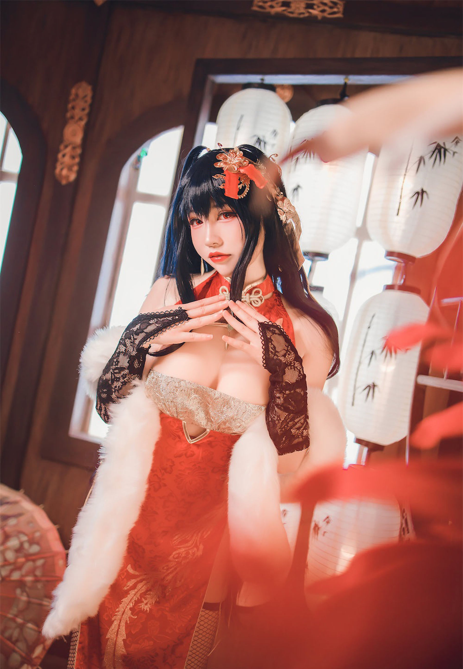 [福利COS] Coser衣衣 - 碧蓝航线 大凤旗袍