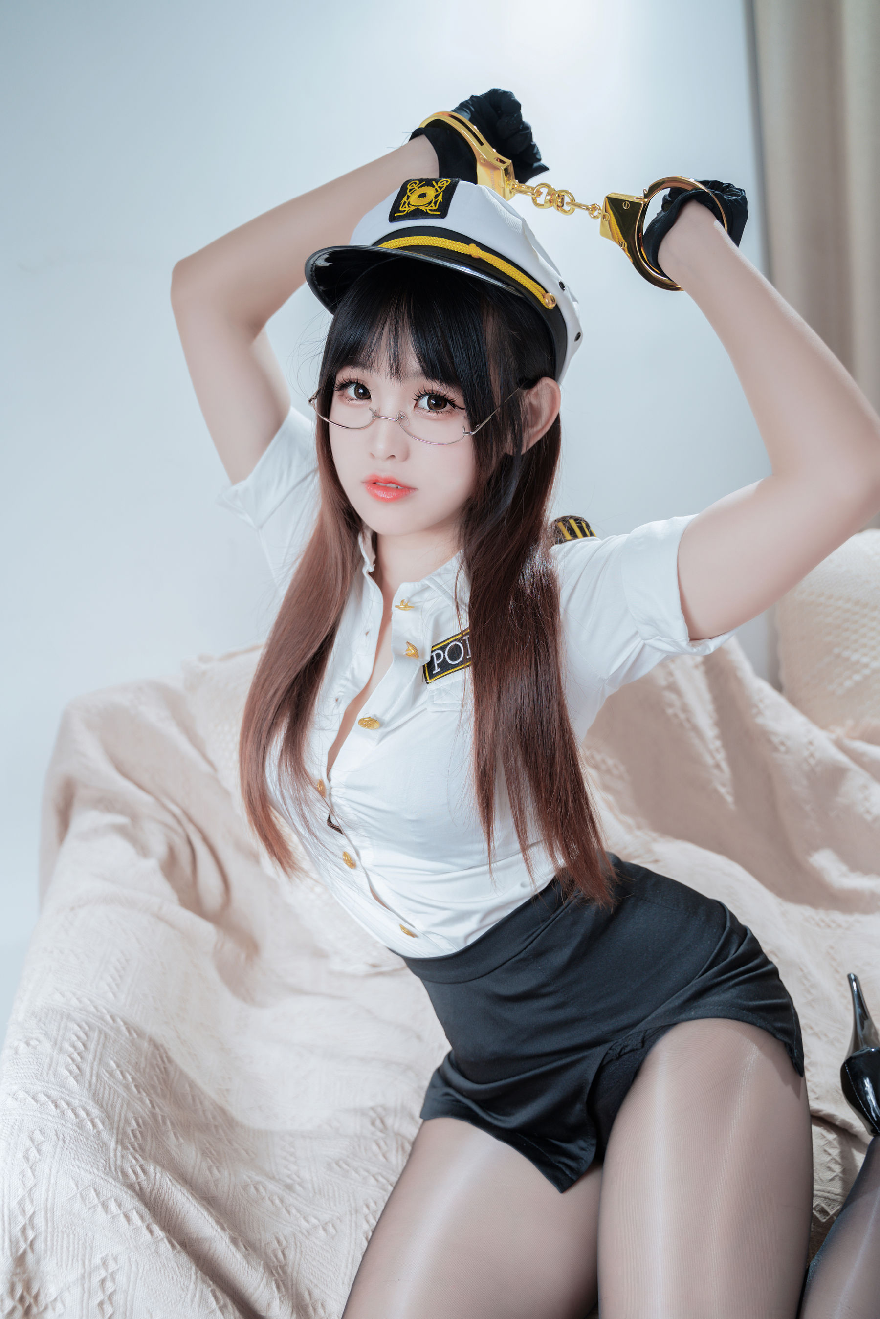 [福利COS] miko酱ww - 缠绕女警