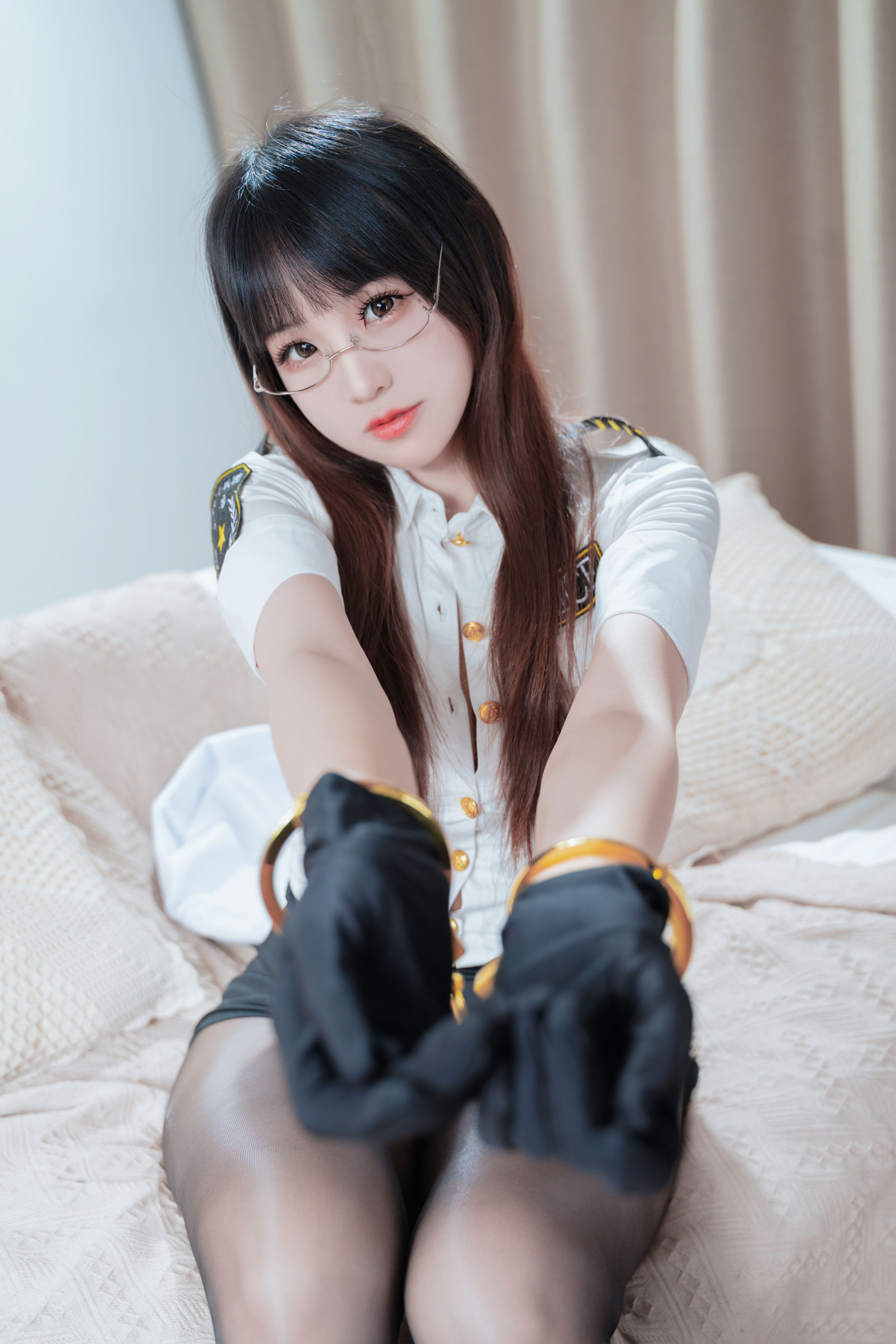 [福利COS] miko酱ww - 缠绕女警