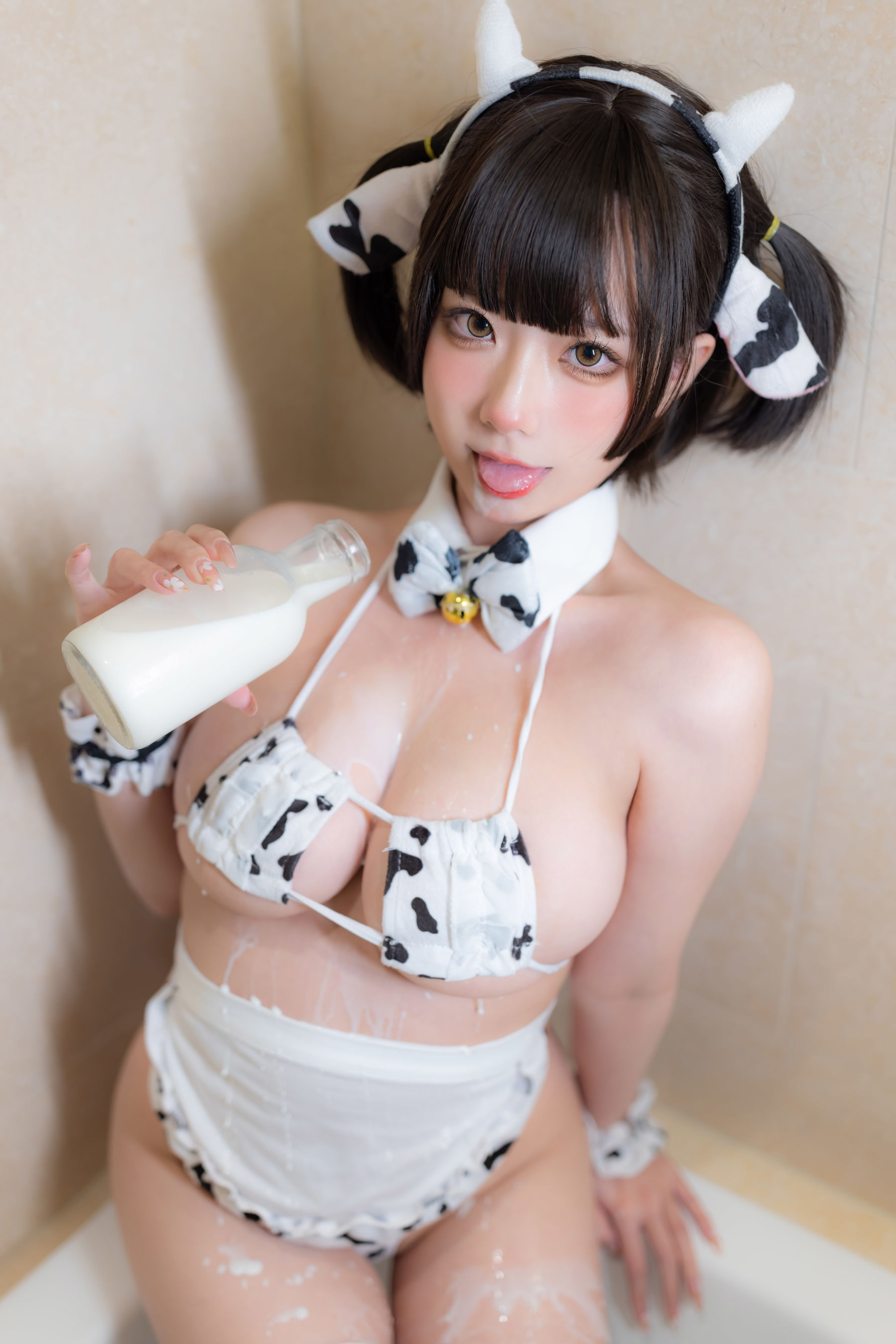 [福利COS] wendydydydy_酱油 - 奶牛女仆