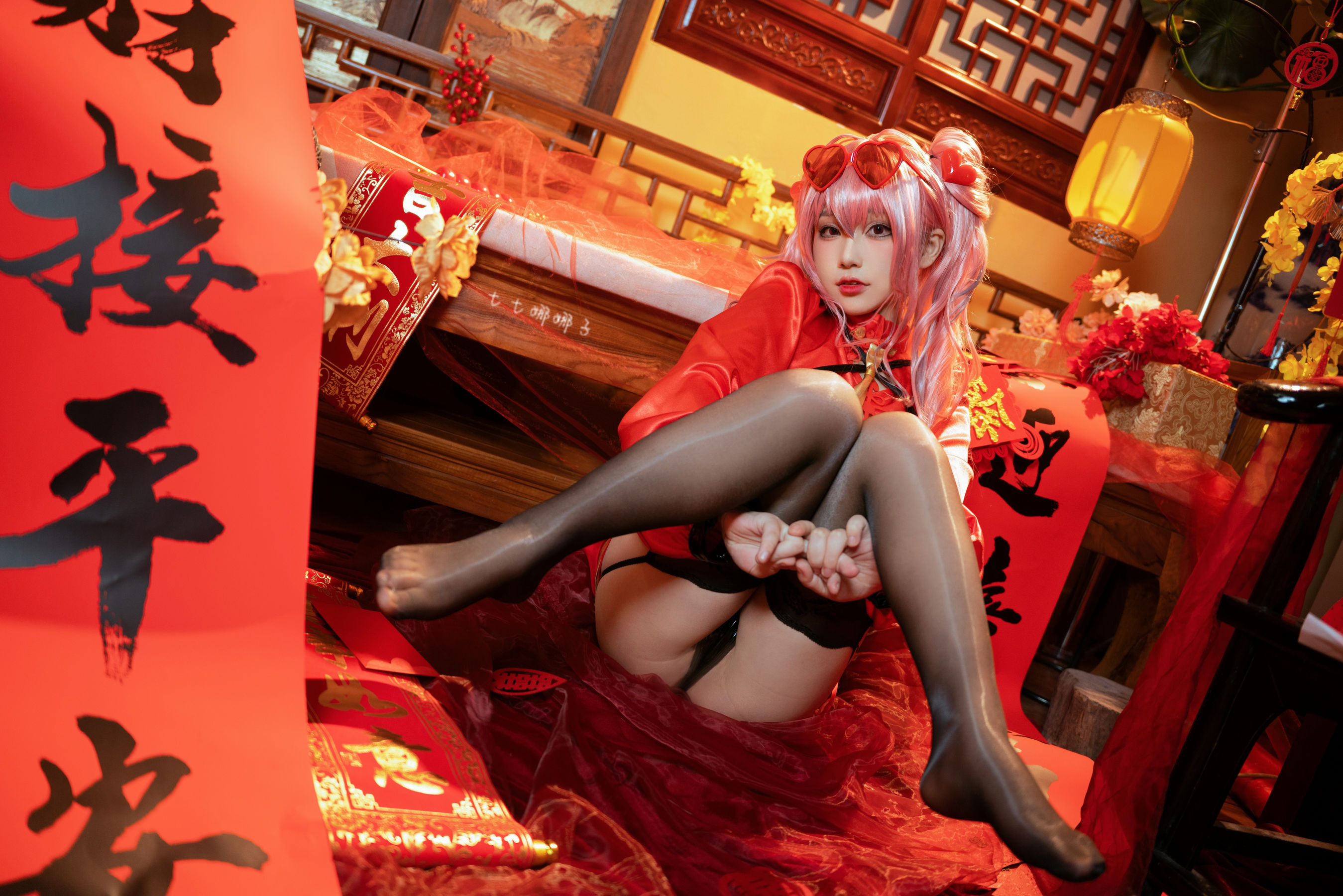 [福利COS] 七七娜娜子 - 布莱默顿新春旗袍