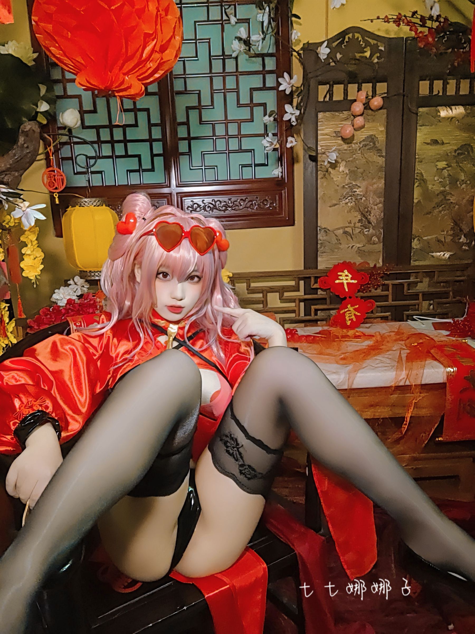 [福利COS] 七七娜娜子 - 布莱默顿新春旗袍
