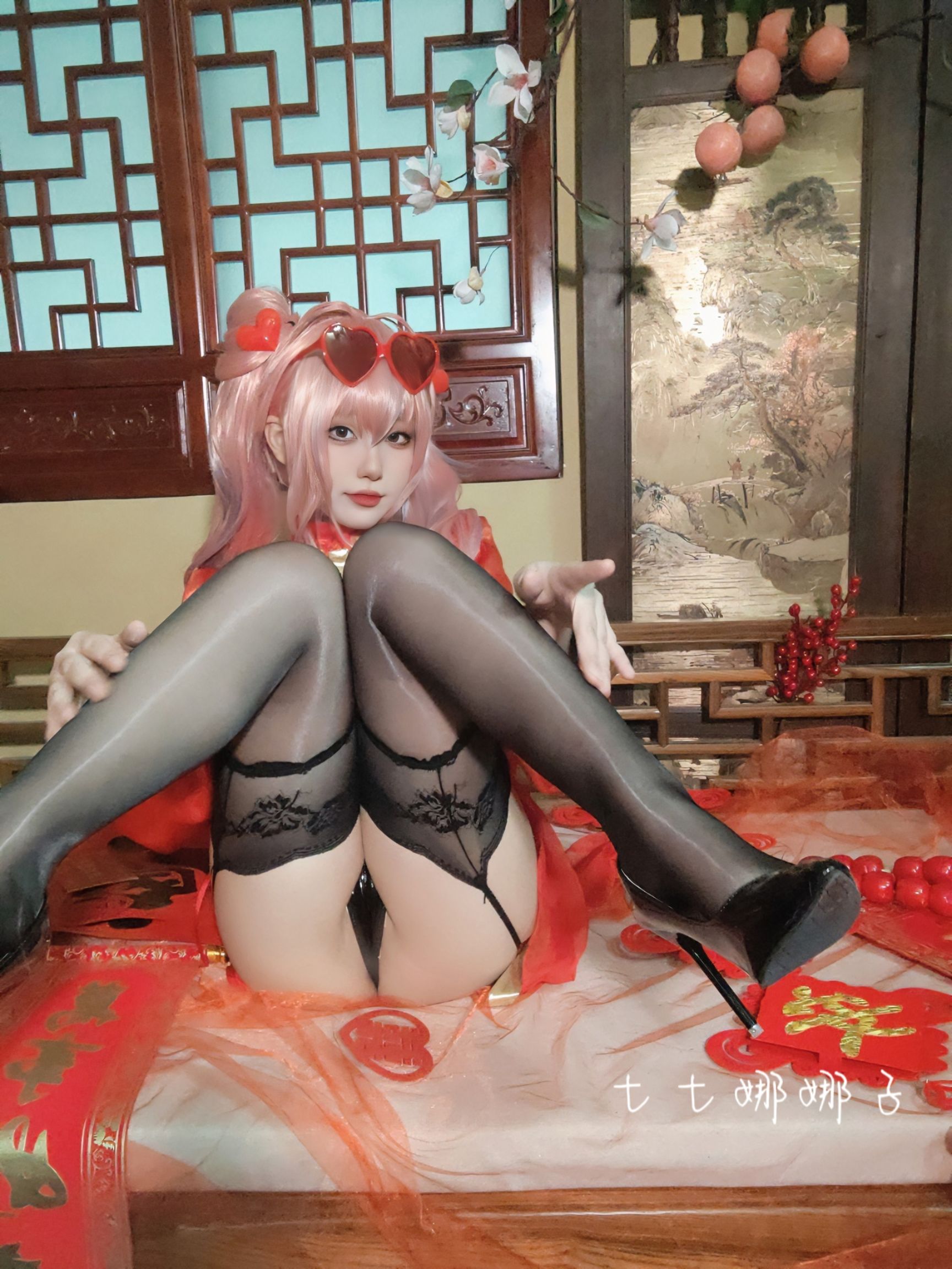 [福利COS] 七七娜娜子 - 布莱默顿新春旗袍