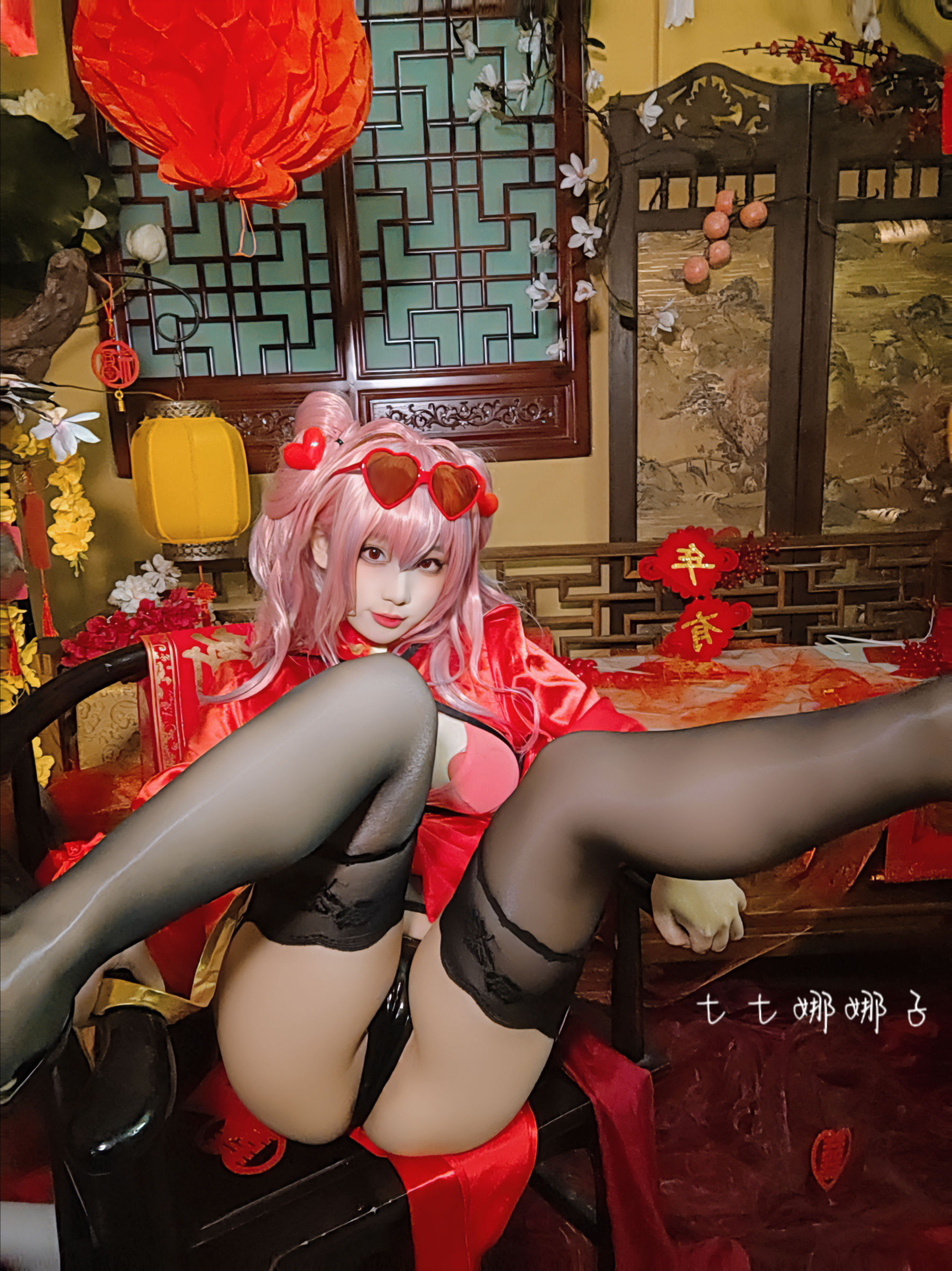 [福利COS] 七七娜娜子 - 布莱默顿新春旗袍