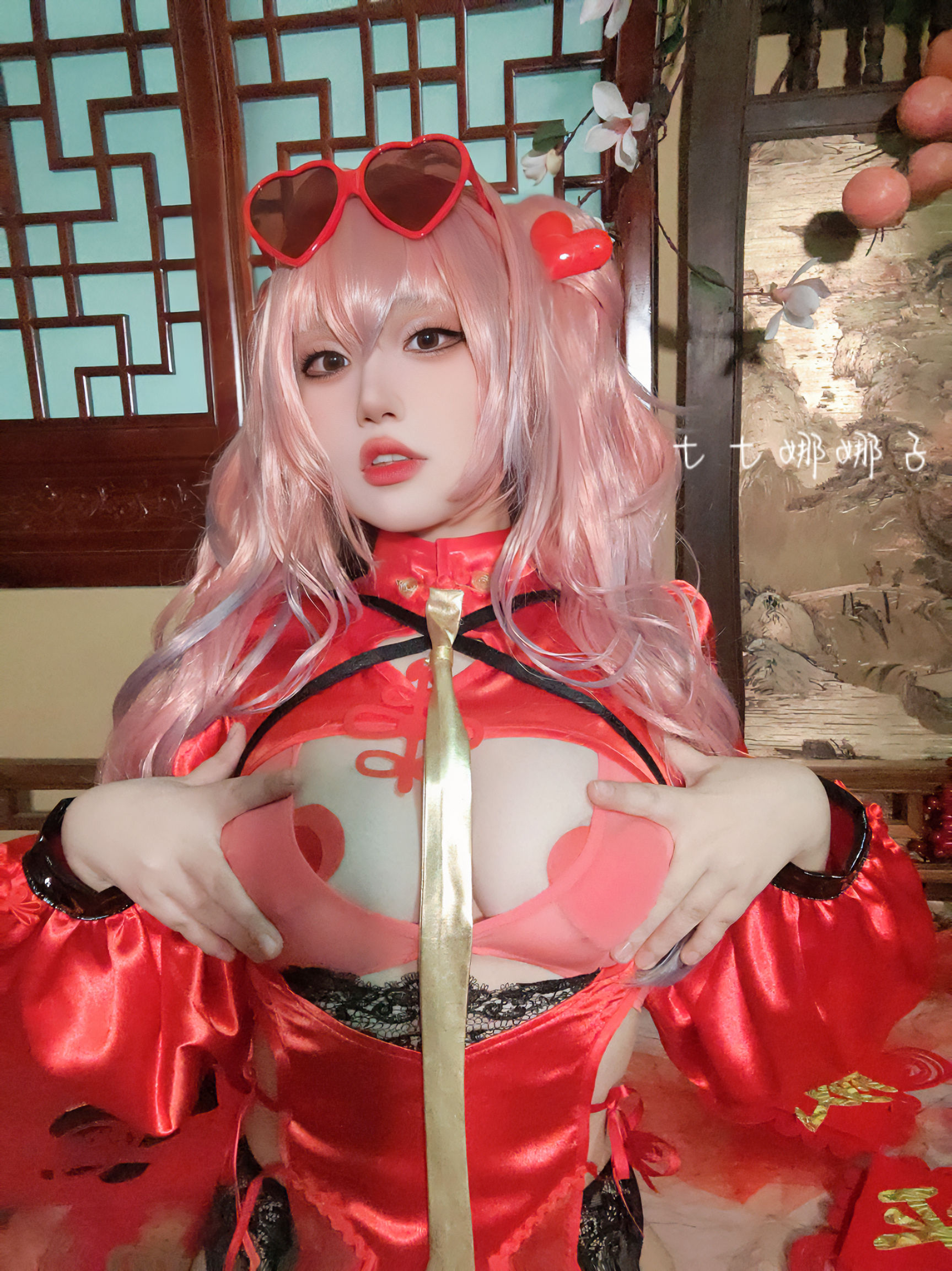 [福利COS] 七七娜娜子 - 布莱默顿新春旗袍