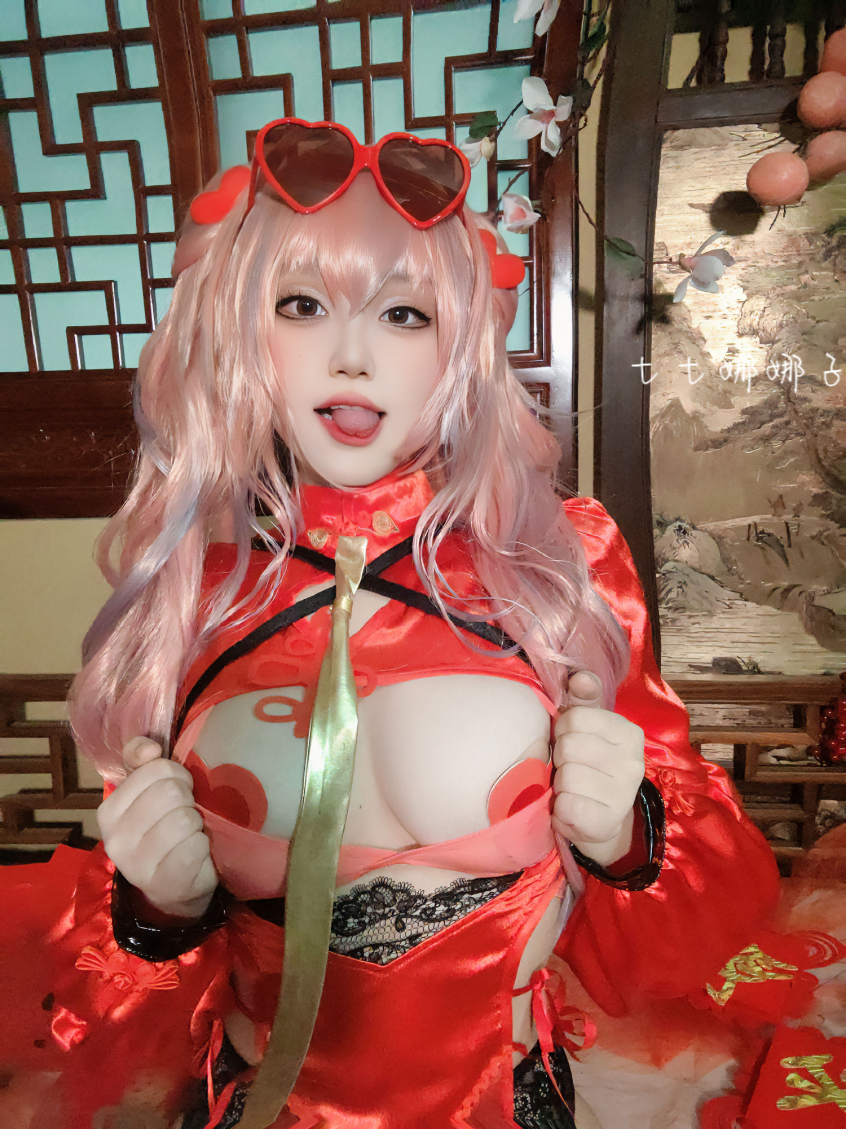 [福利COS] 七七娜娜子 - 布莱默顿新春旗袍