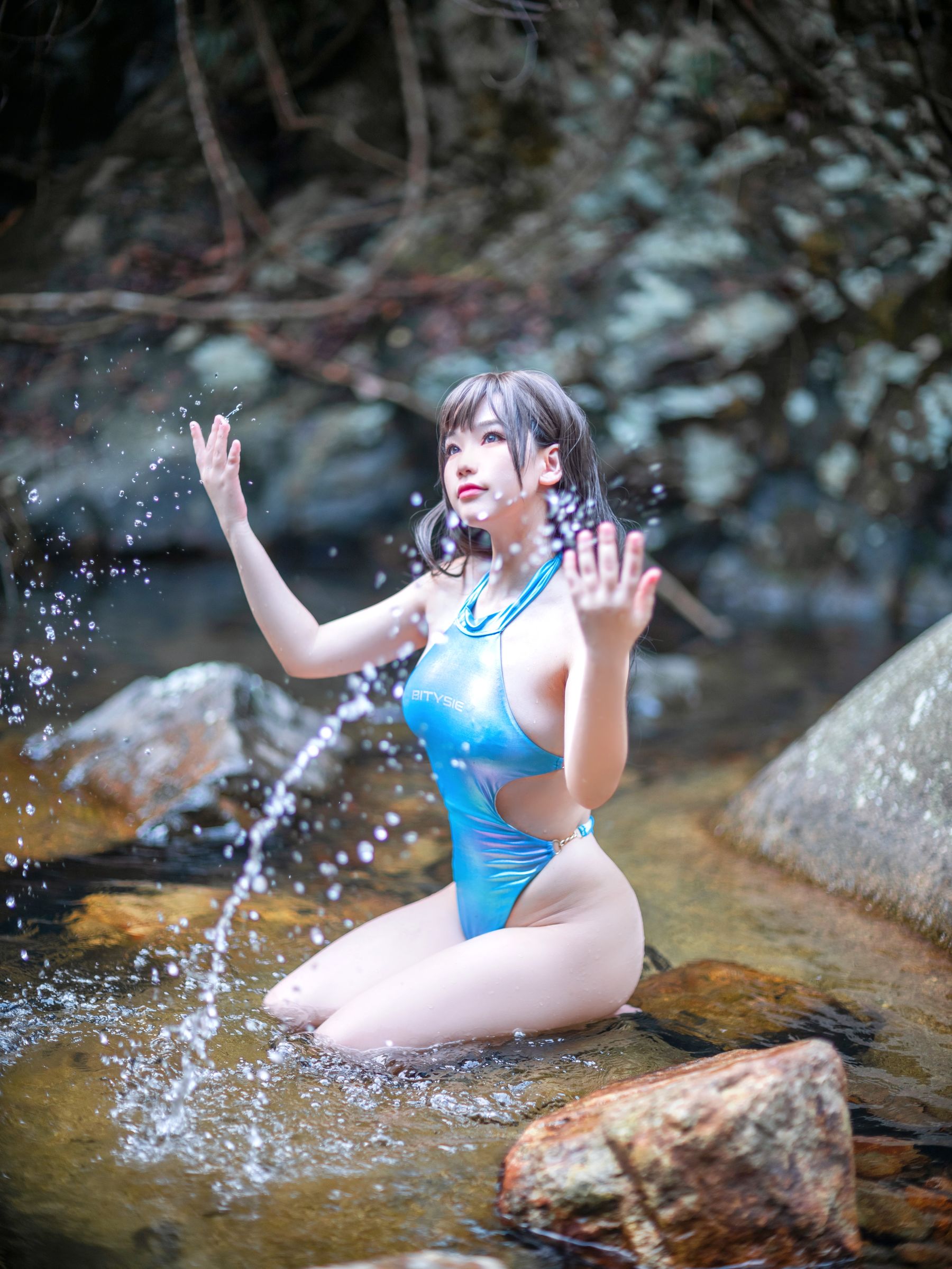 [福利COS] 七七娜娜子 - 竞泳